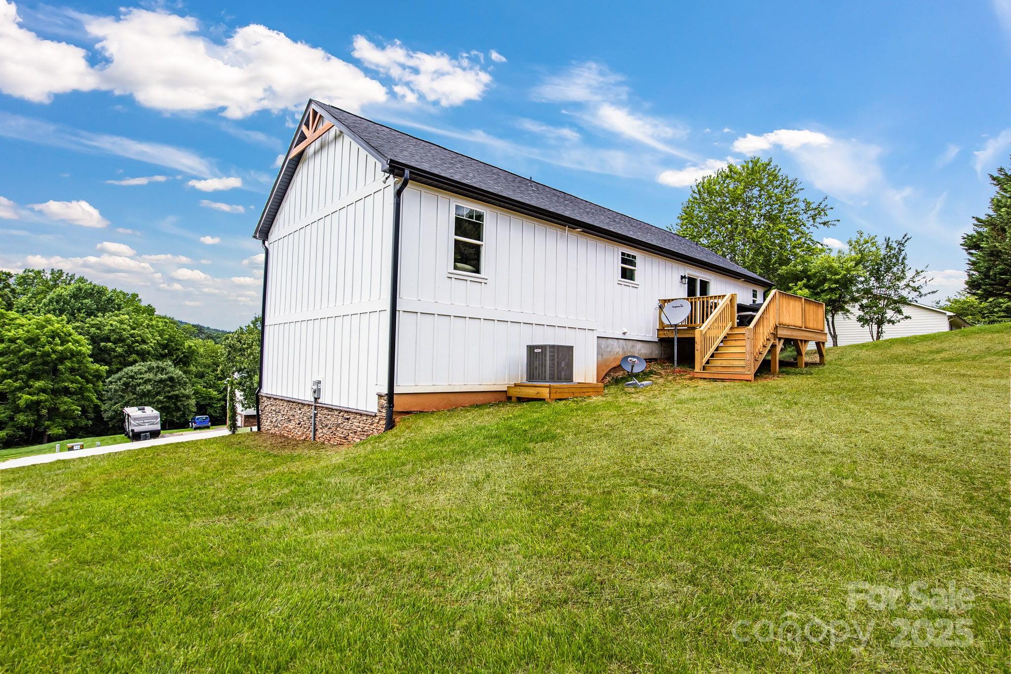 2205 Olde West Road