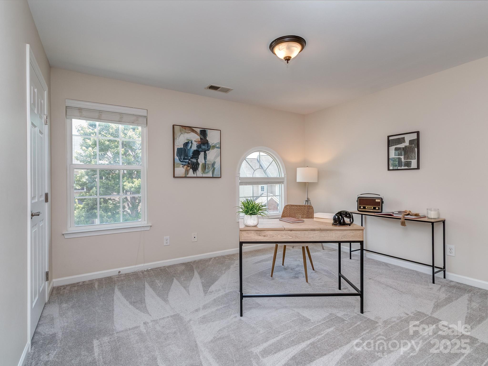 4738 Mount Royal Lane