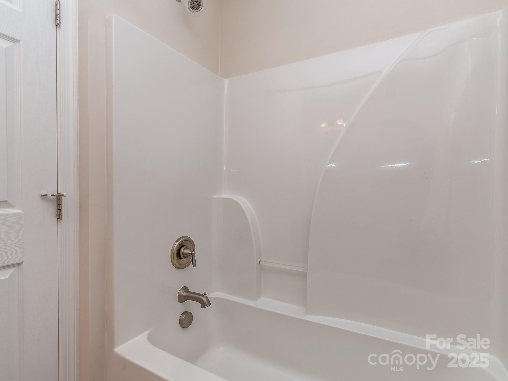 4738 Mount Royal Lane
