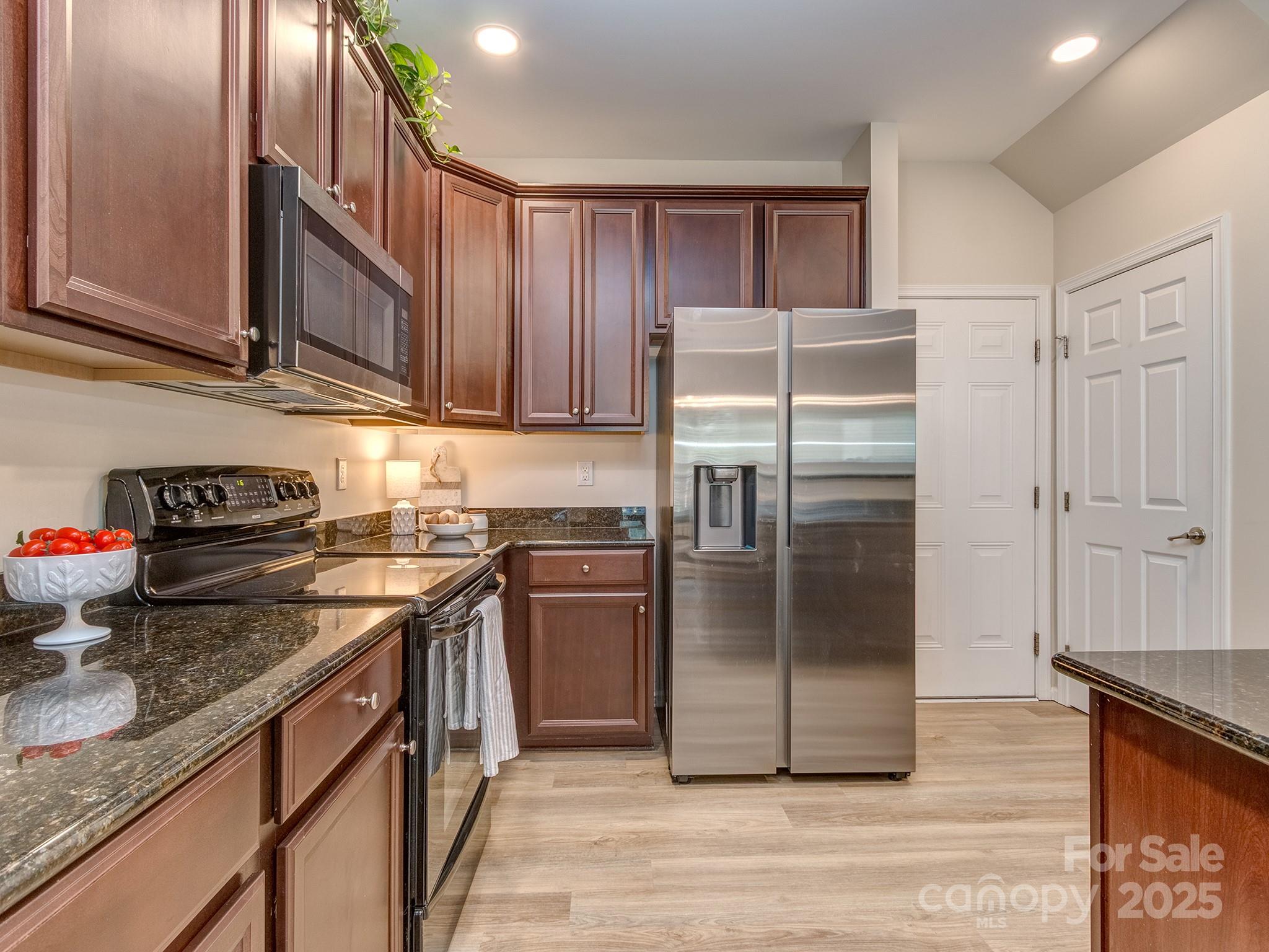 4738 Mount Royal Lane