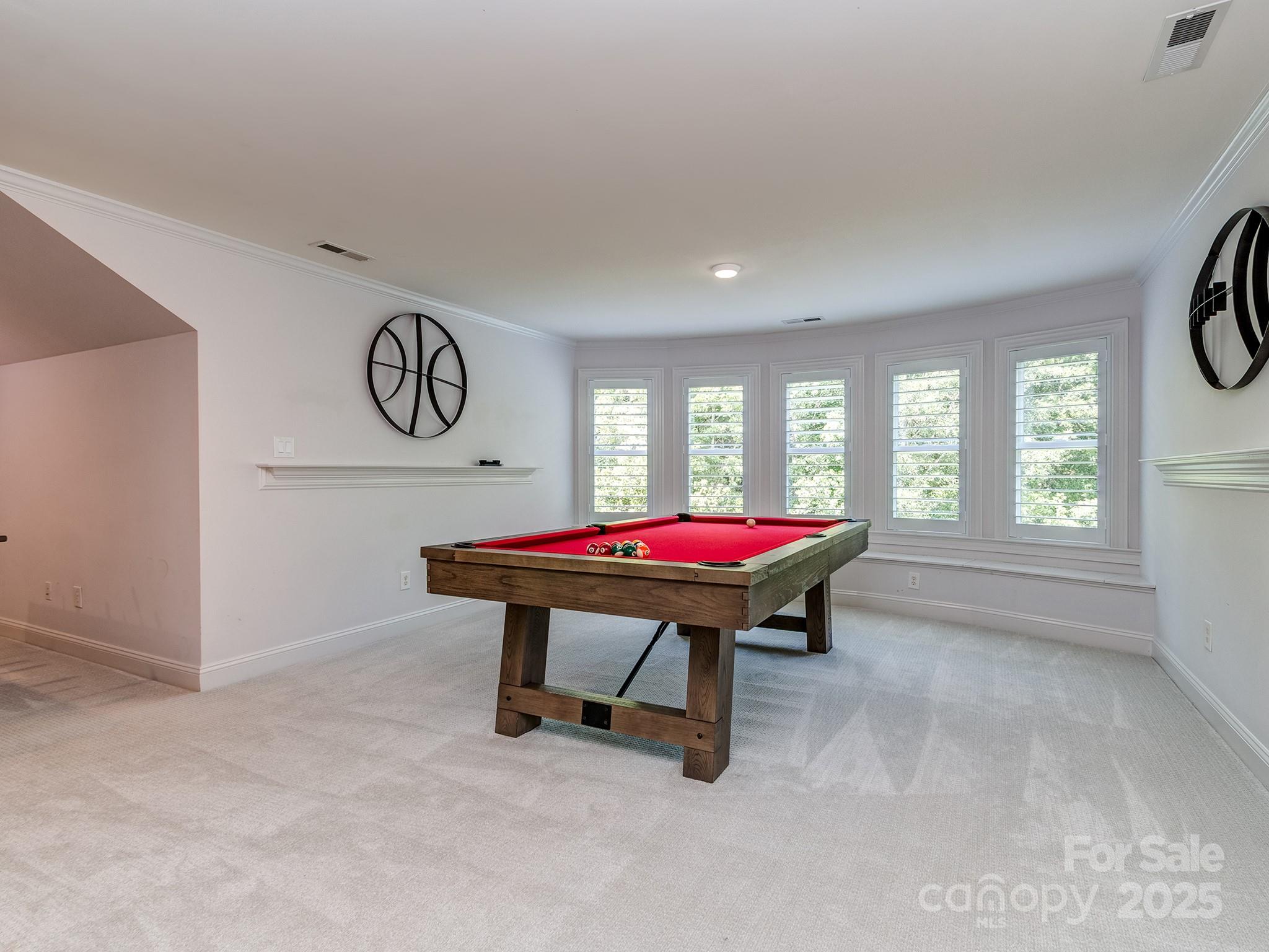 102 Montrose Drive