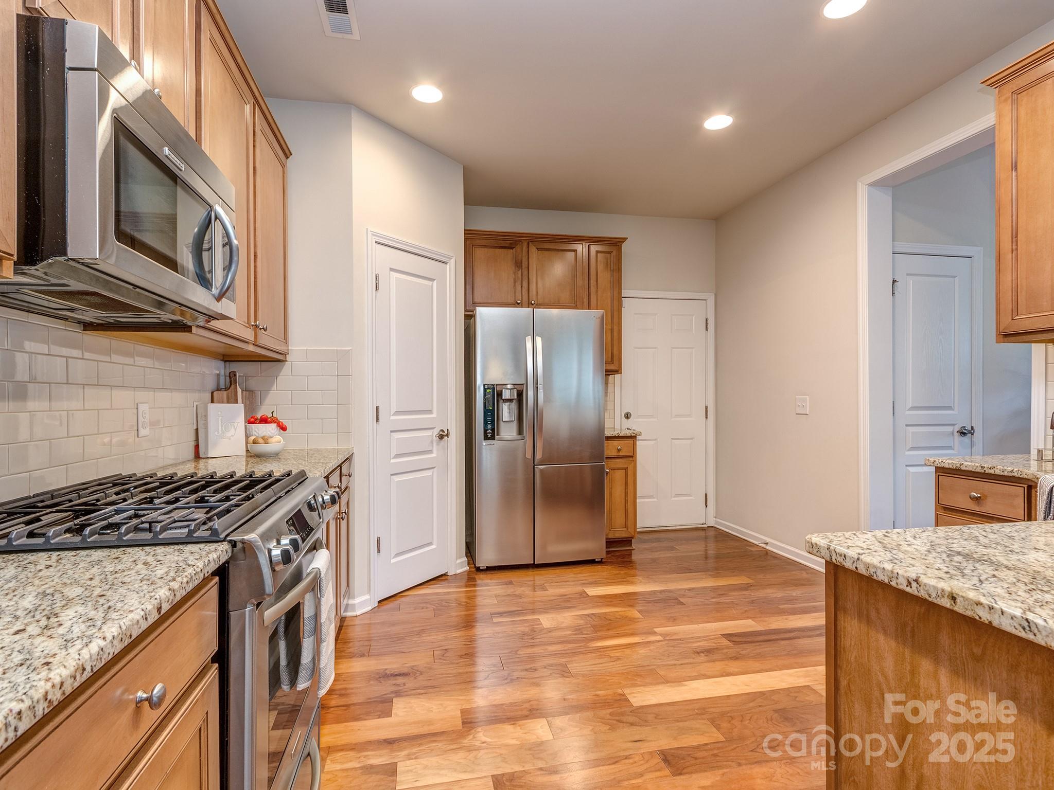 2203 Whitford Lane