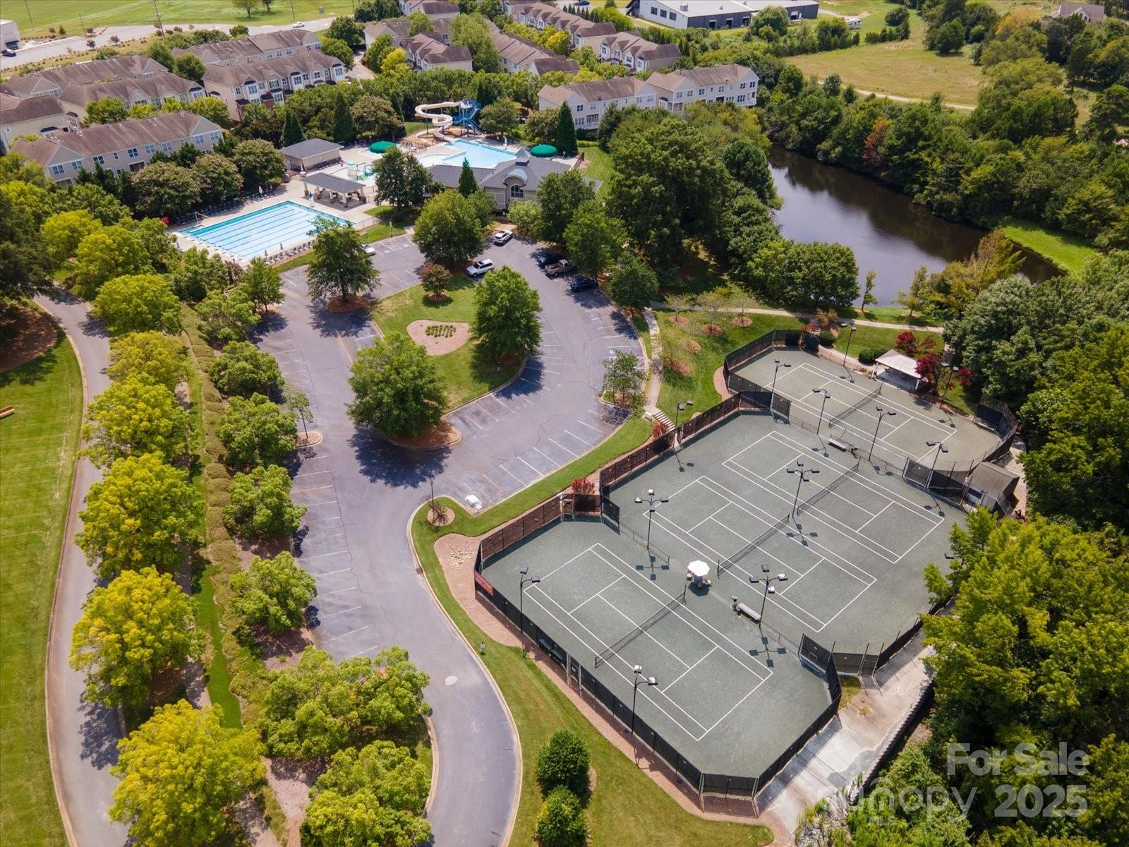 14648 Greenpoint Lane