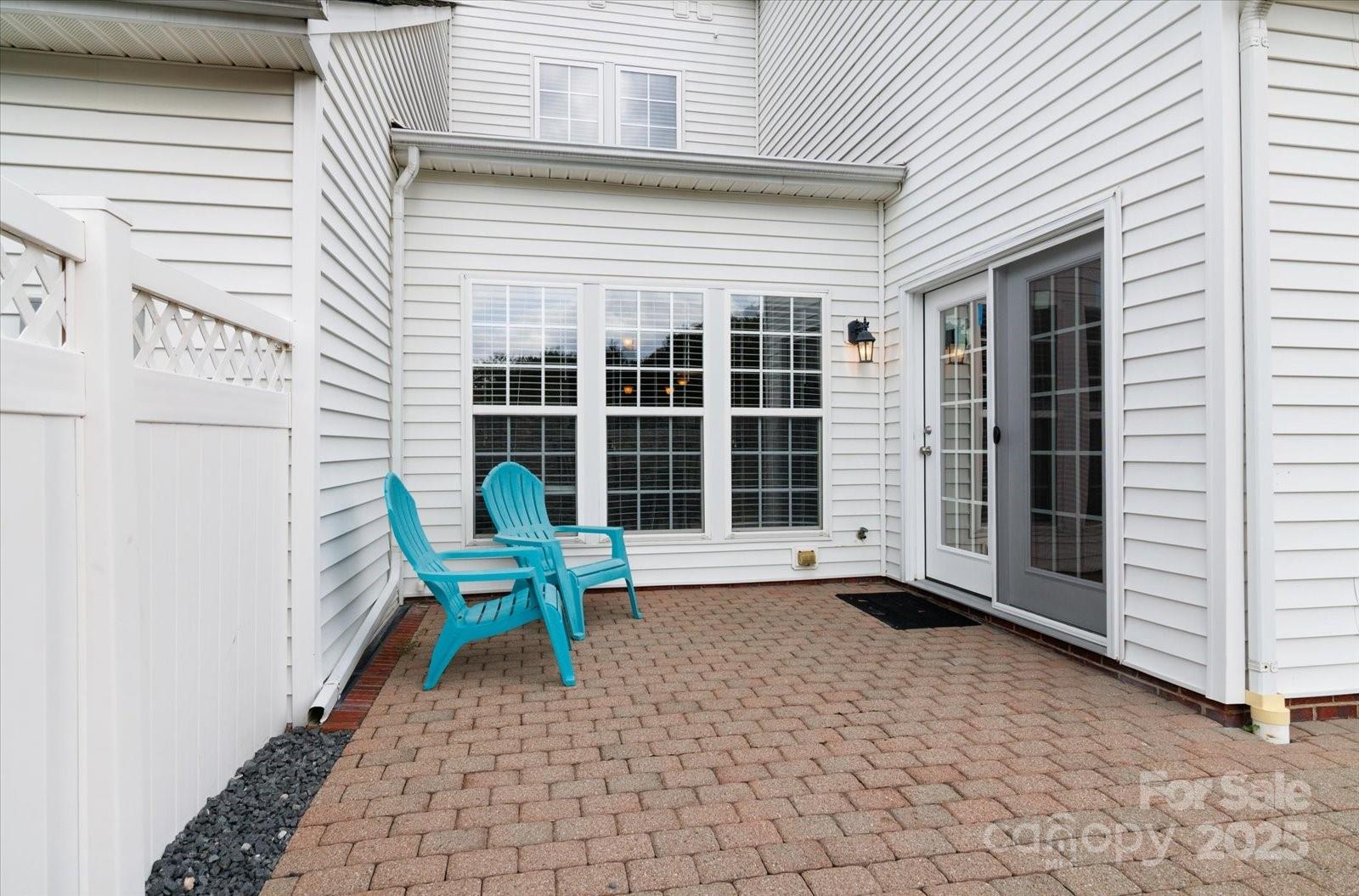 14648 Greenpoint Lane