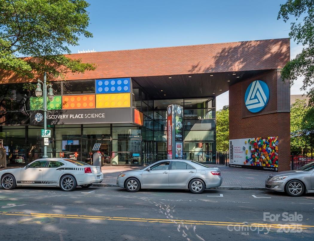 525 E Sixth Street #407