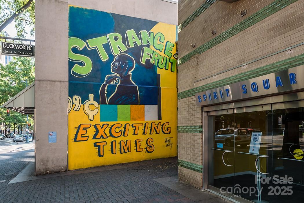 525 E Sixth Street #407