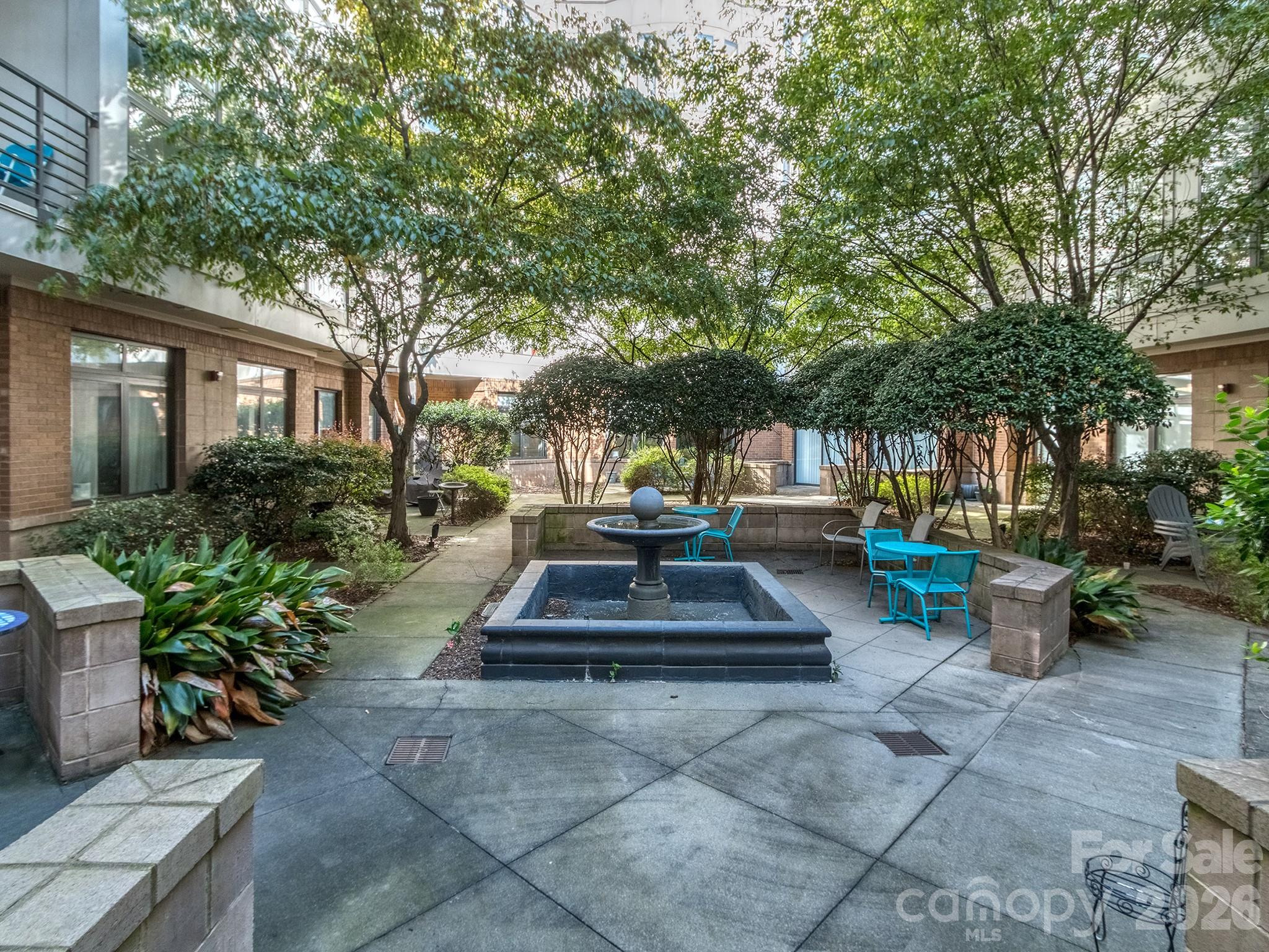 525 E Sixth Street #407