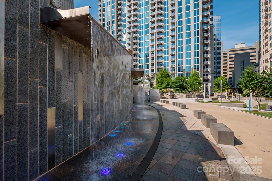 525 E Sixth Street #407