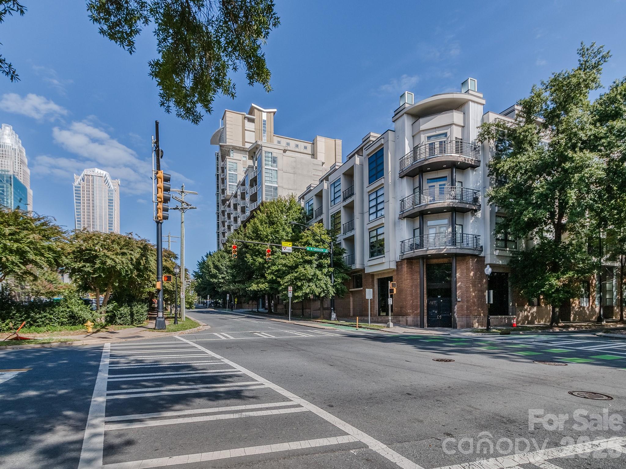 525 E Sixth Street #407