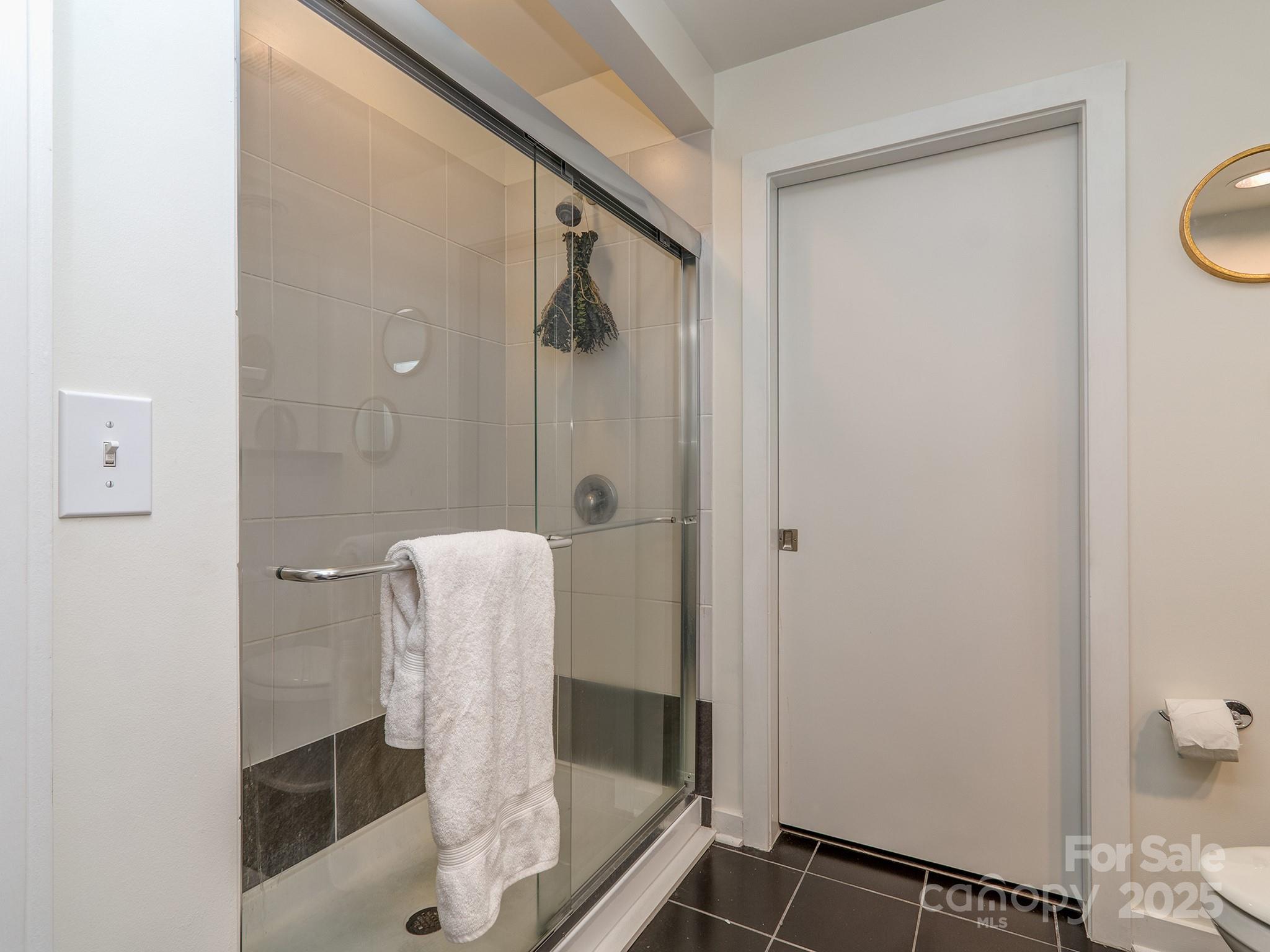 525 E Sixth Street #407
