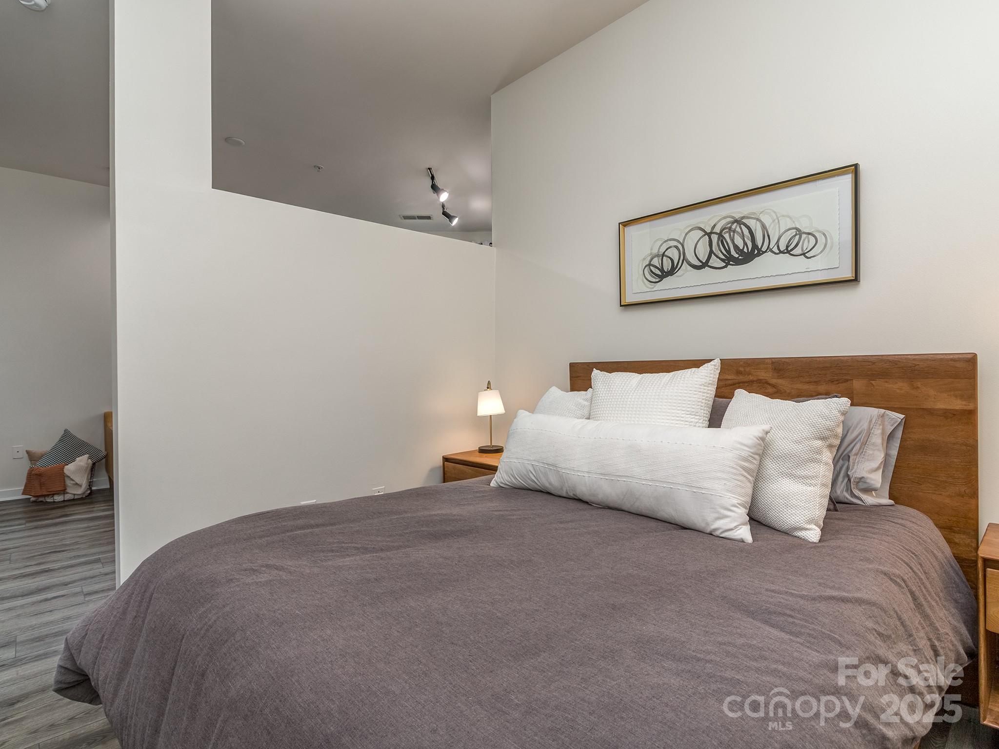 525 E Sixth Street #407