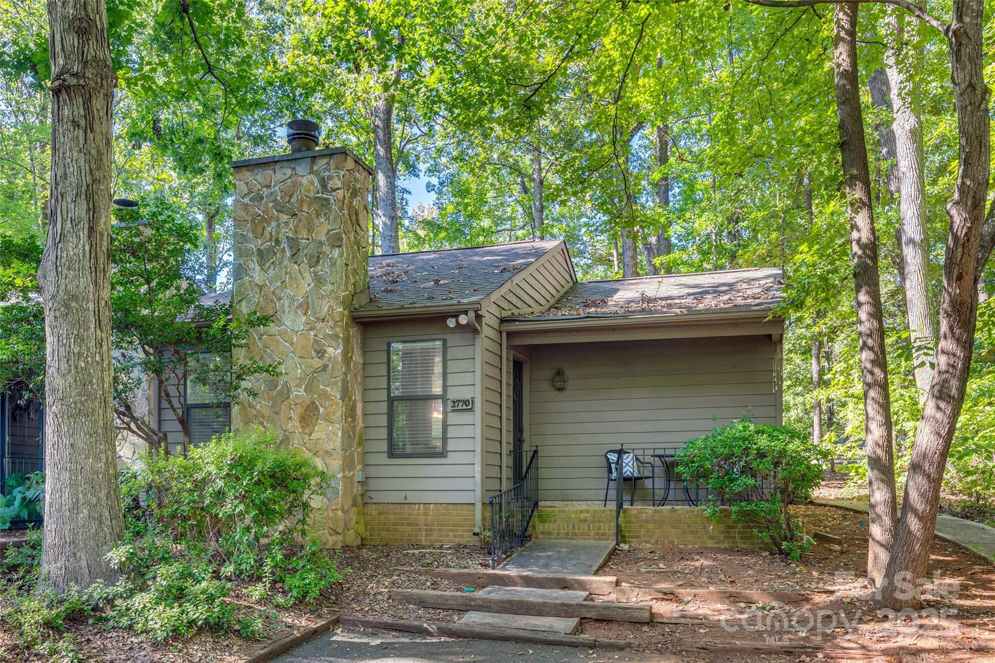 2770 Dogwood Hills Court