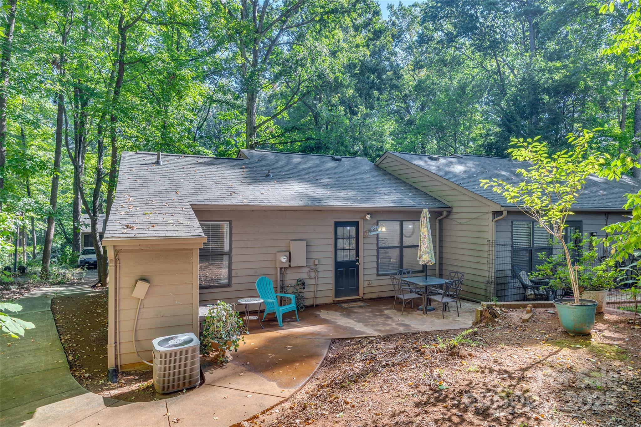 2770 Dogwood Hills Court