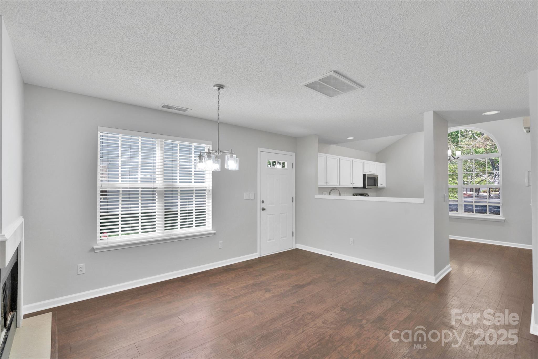 8328 Christmas Court