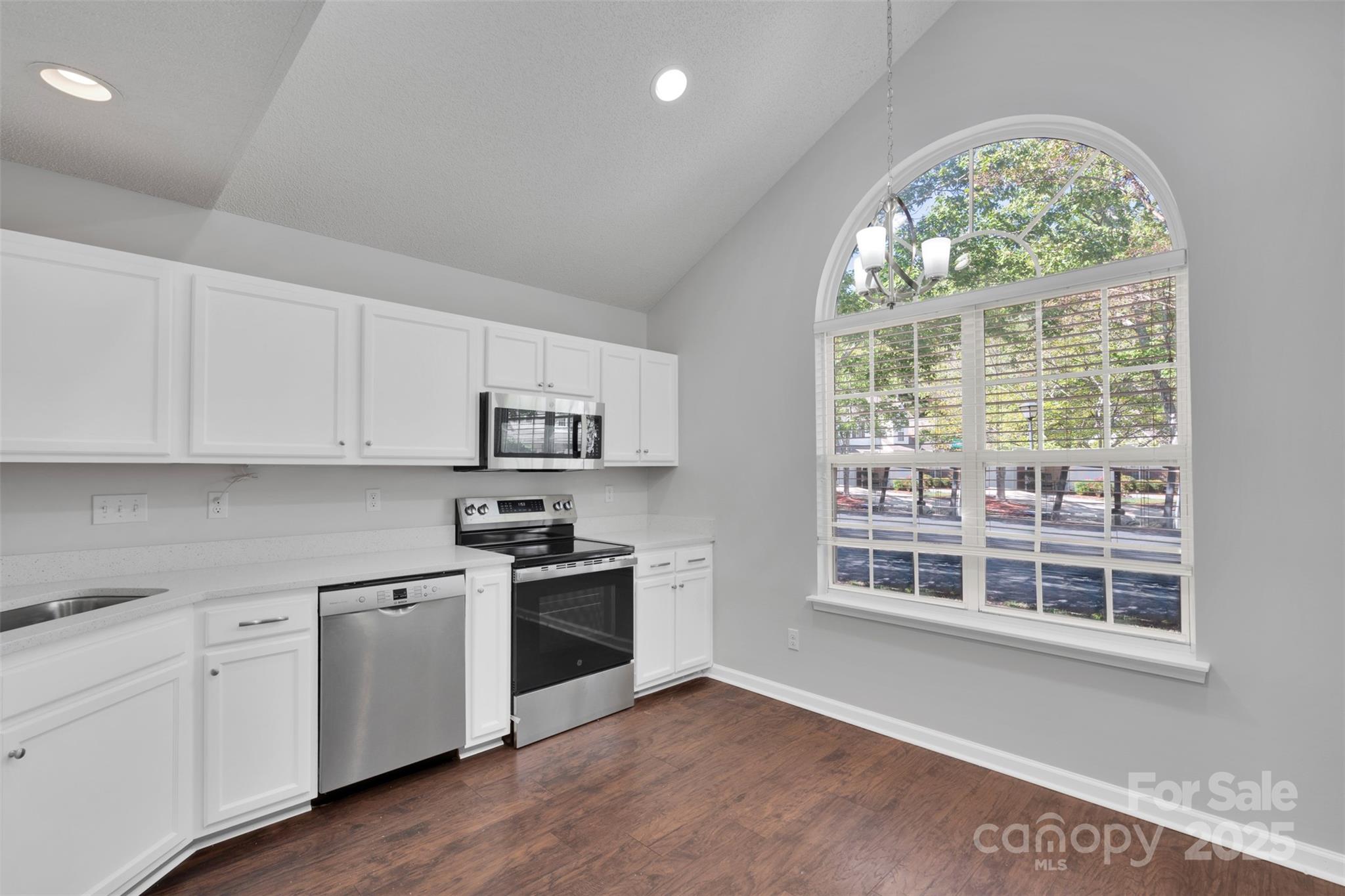 8328 Christmas Court