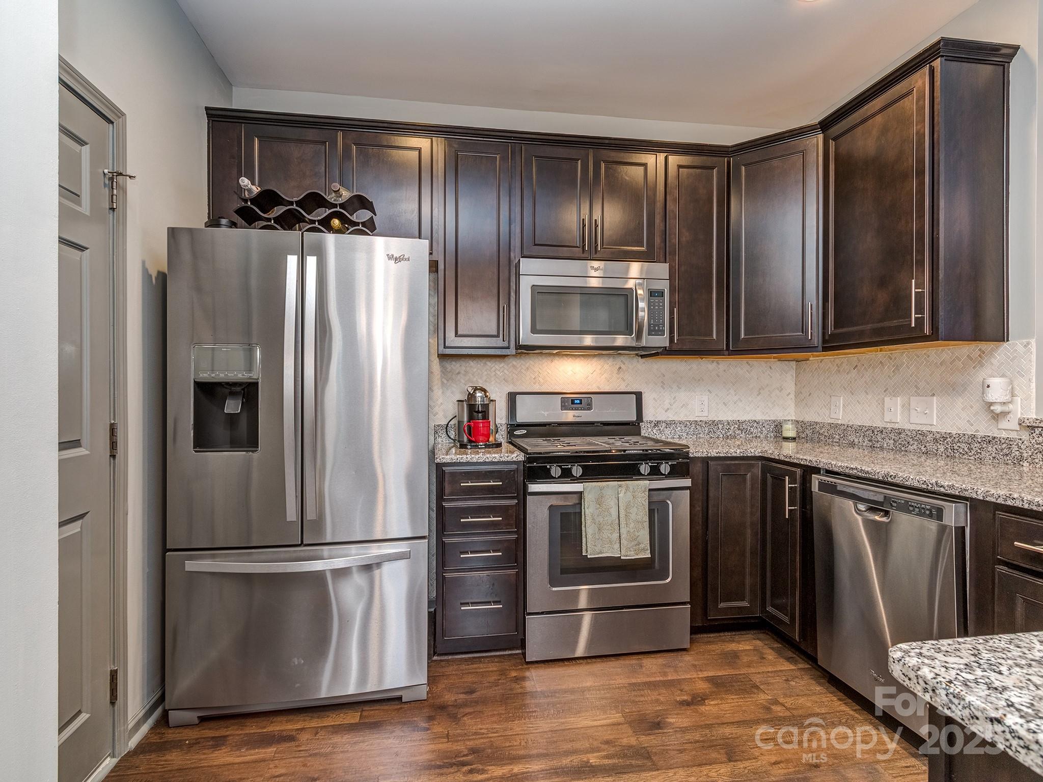 6236 Rockefeller Lane