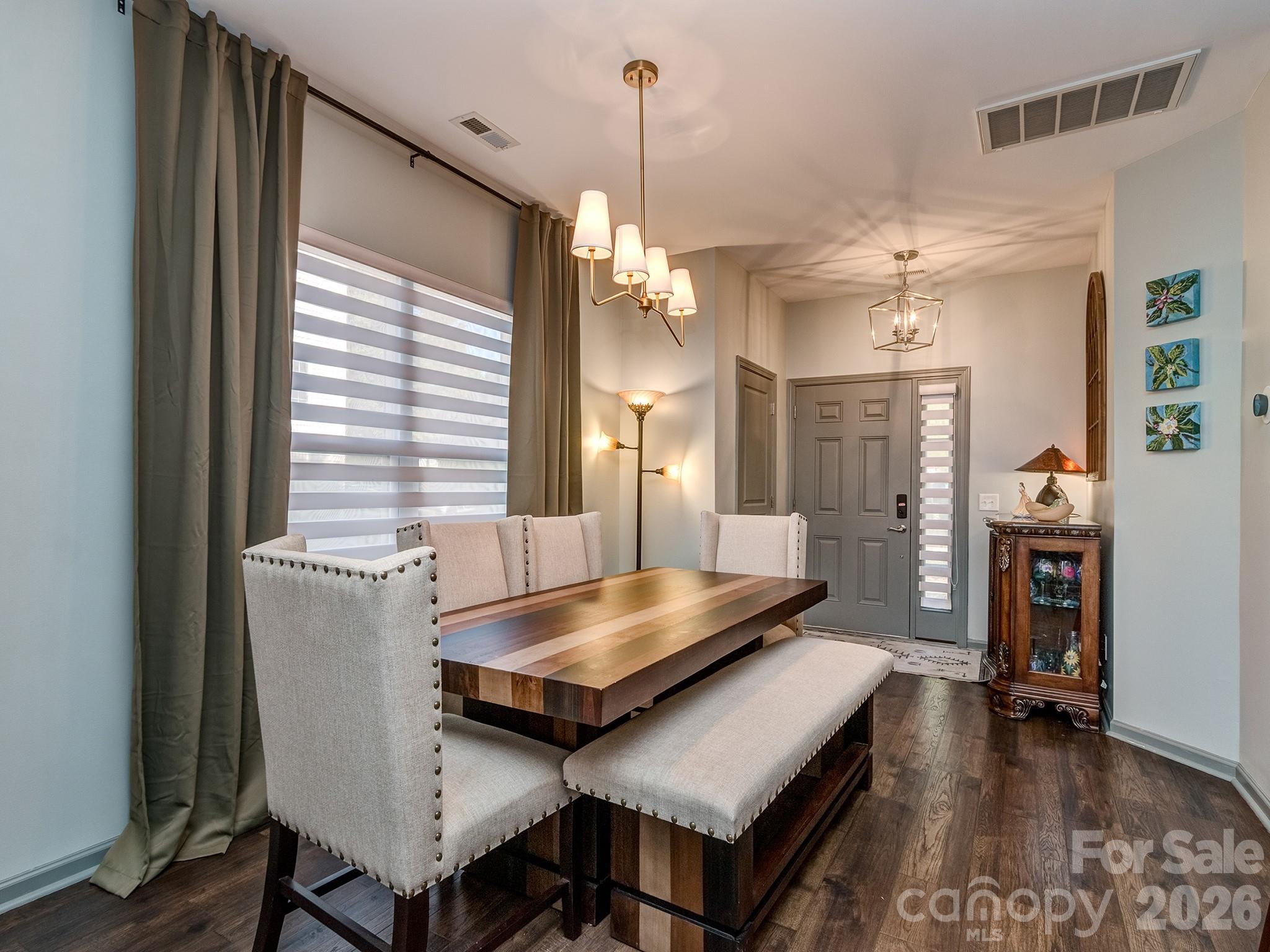 6236 Rockefeller Lane