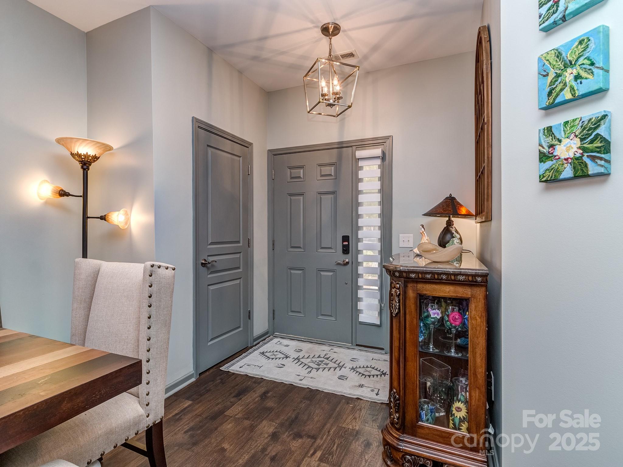 6236 Rockefeller Lane