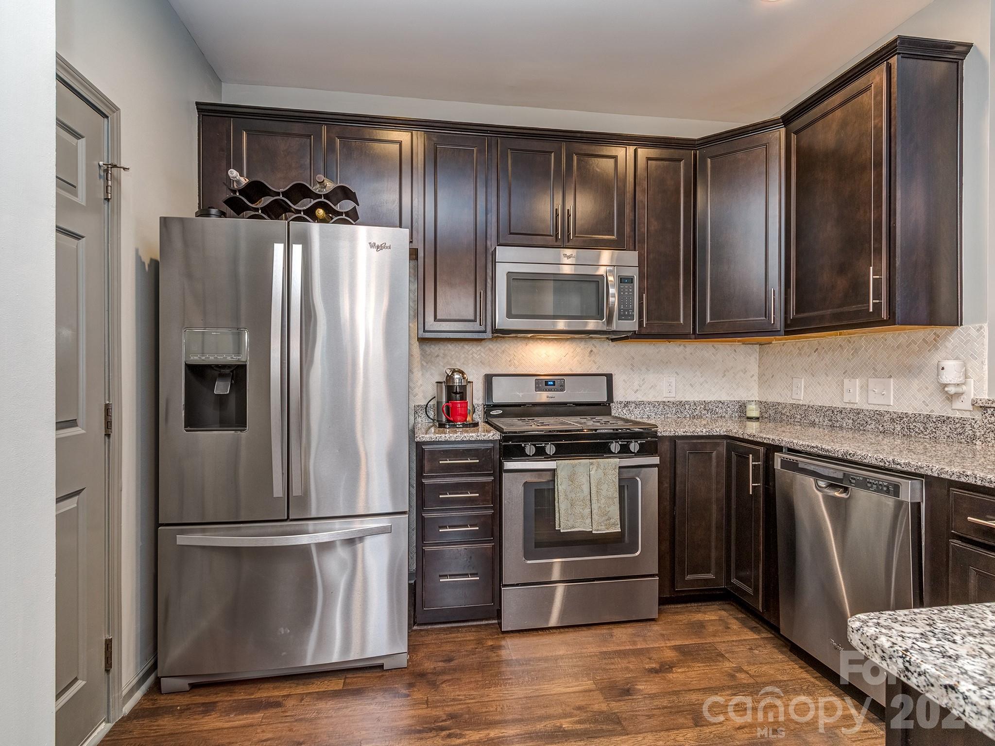 6236 Rockefeller Lane