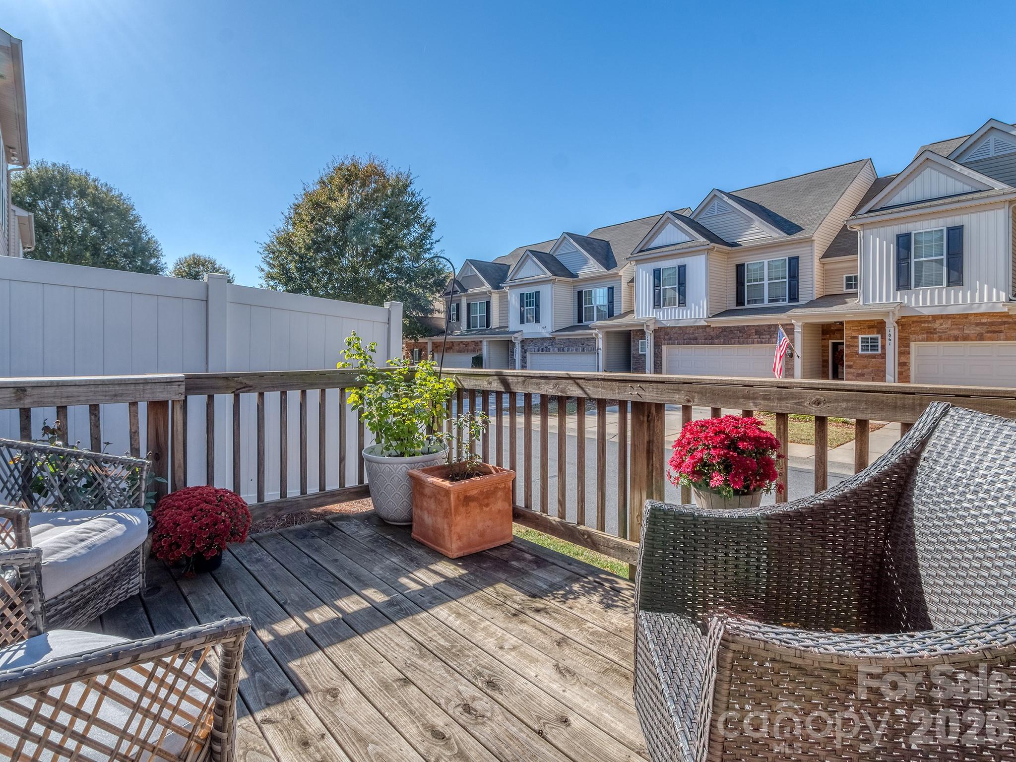 6236 Rockefeller Lane
