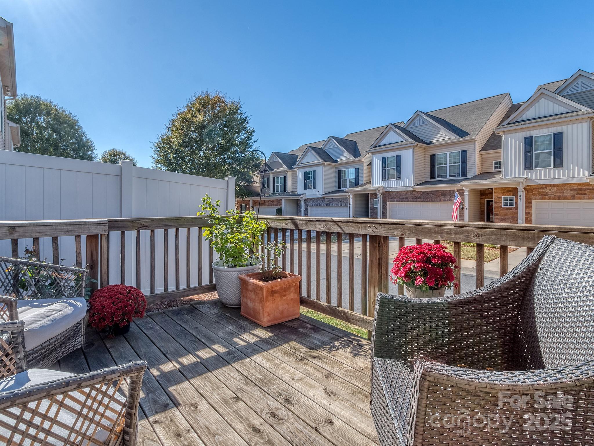 6236 Rockefeller Lane