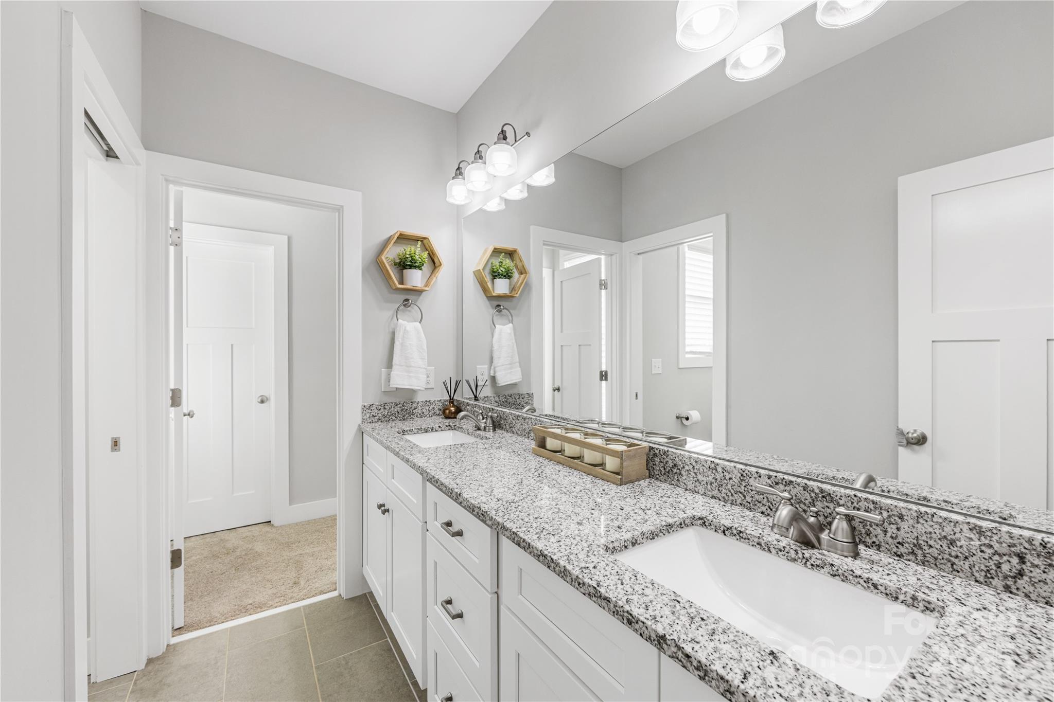 5207 Valley Stream Road