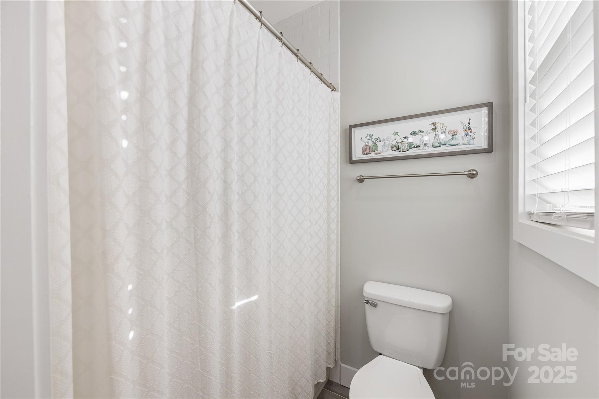 5207 Valley Stream Road