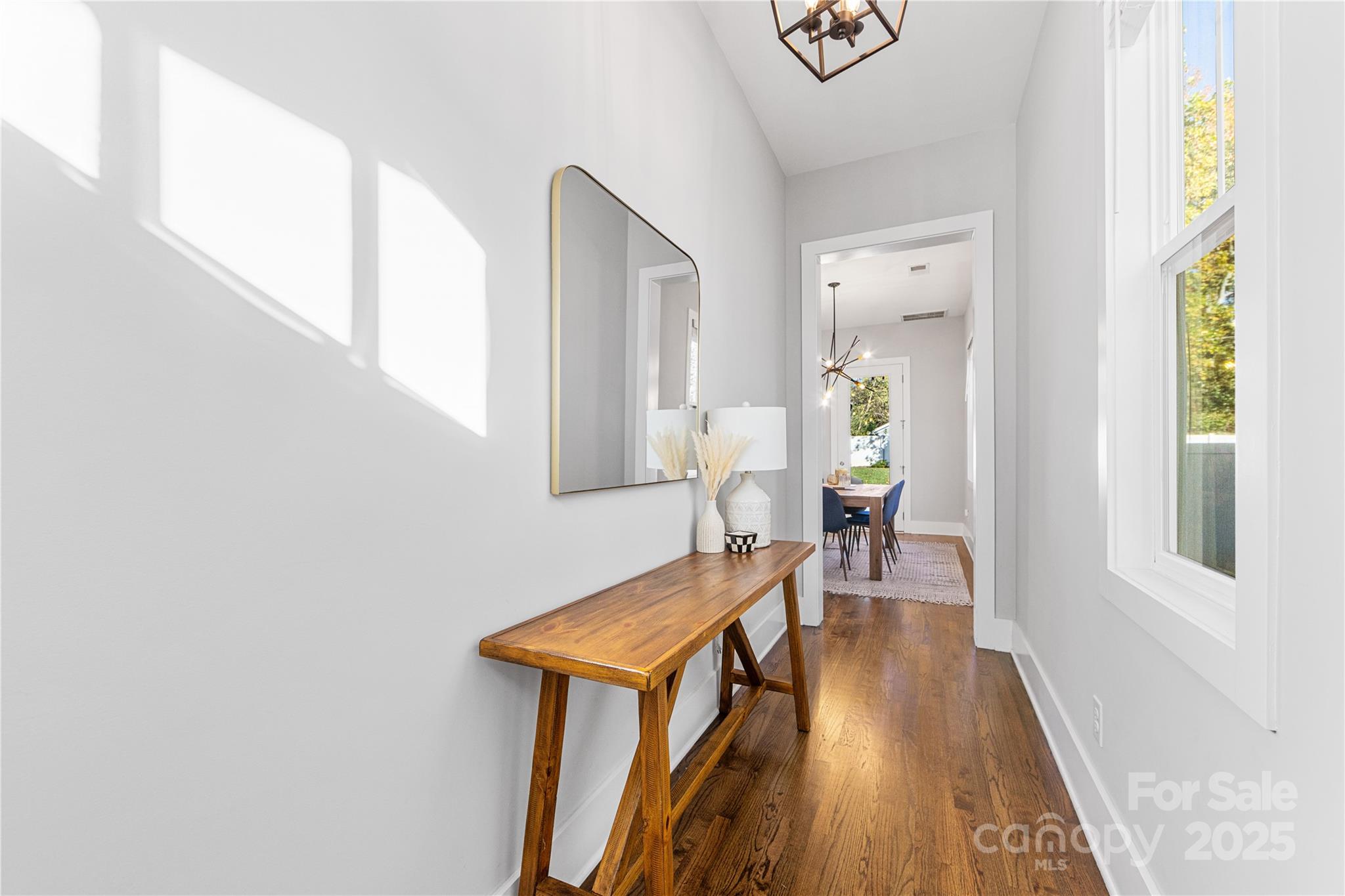 5207 Valley Stream Road