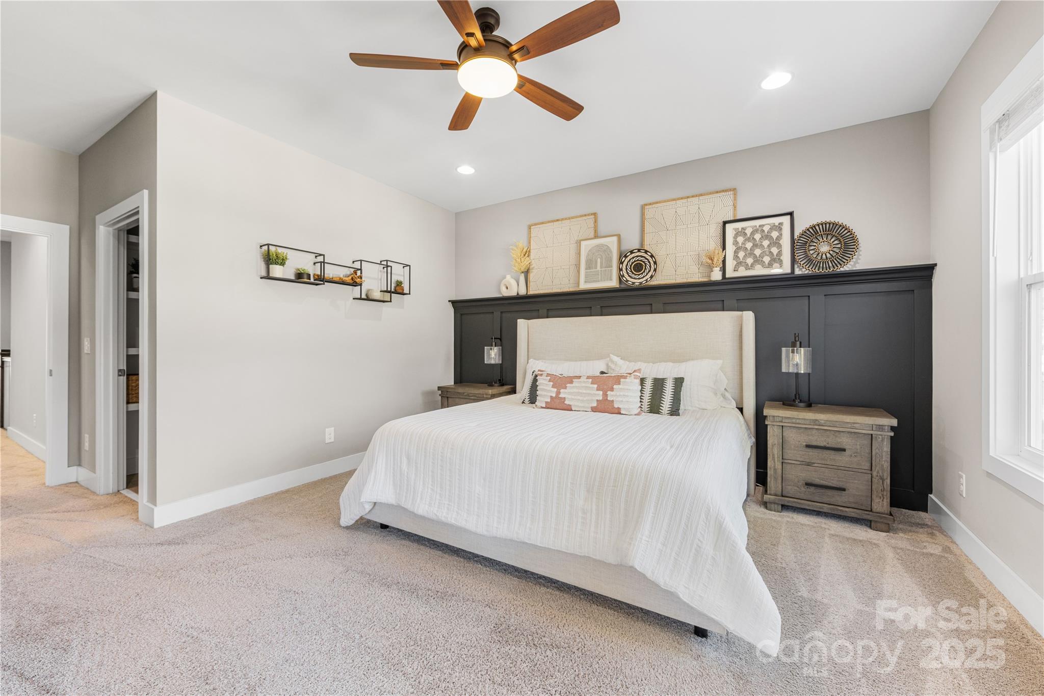 5207 Valley Stream Road