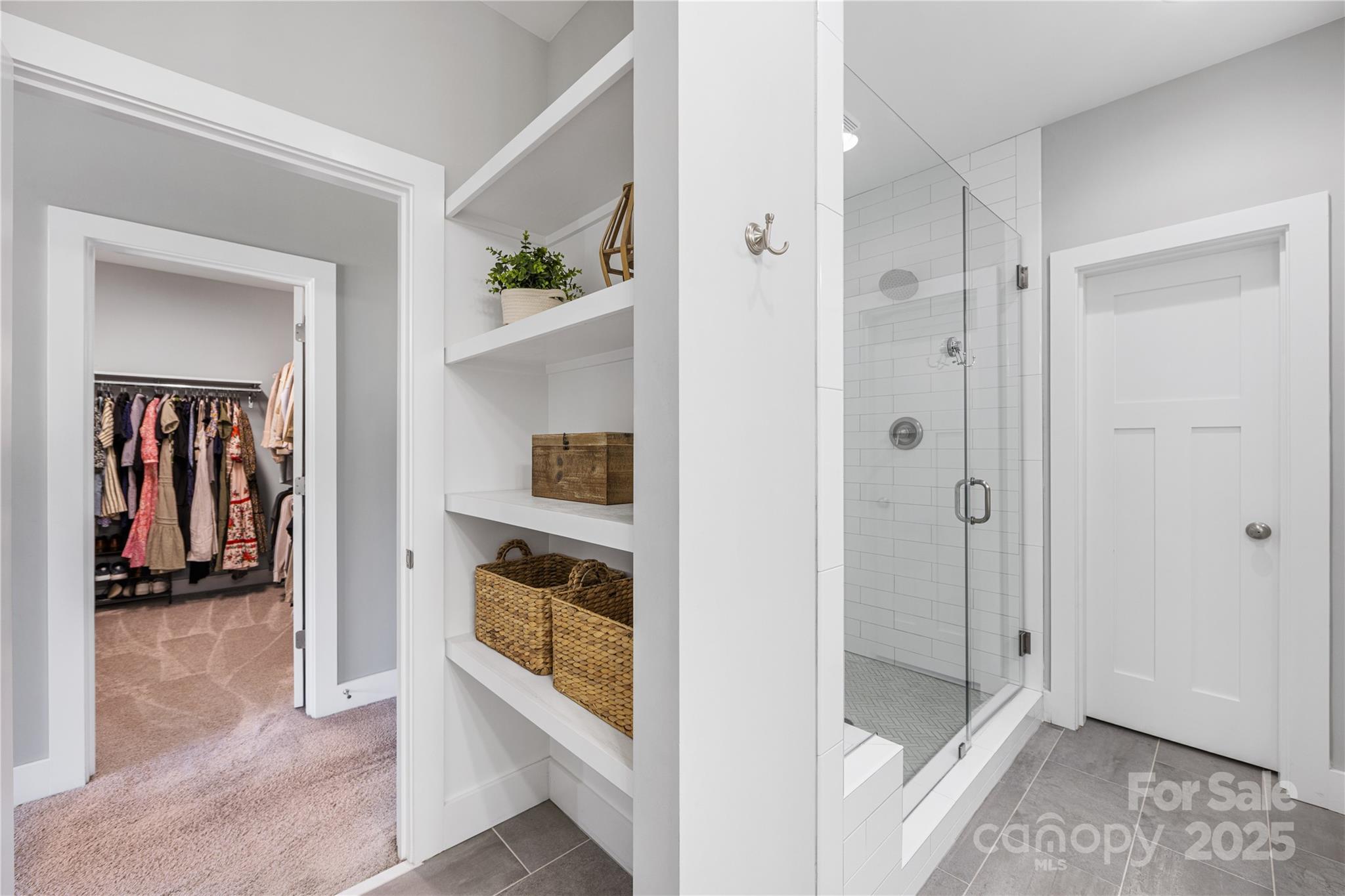 5207 Valley Stream Road