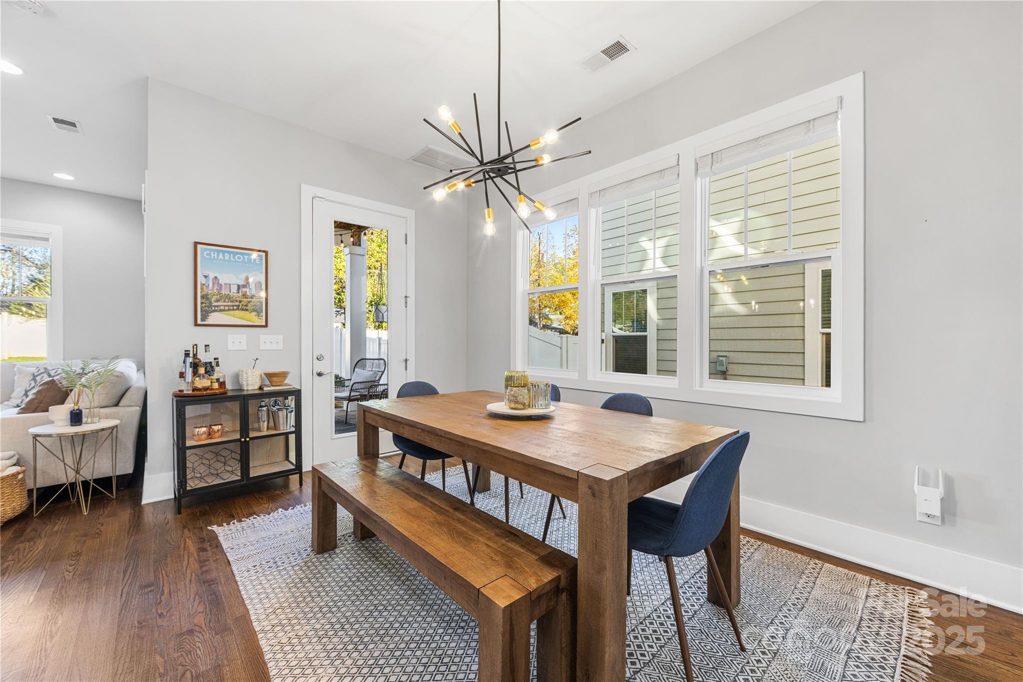 5207 Valley Stream Road