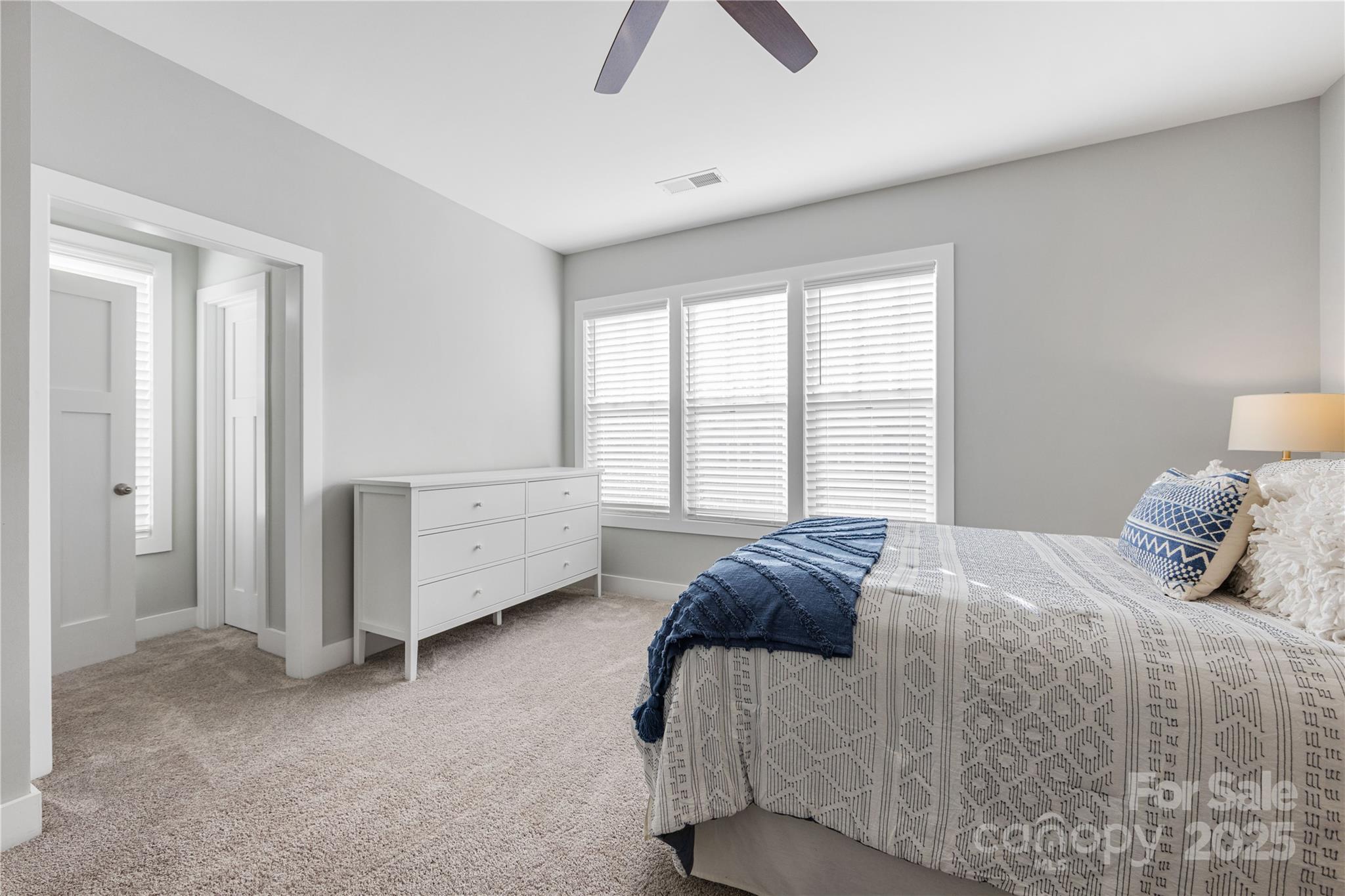 5207 Valley Stream Road