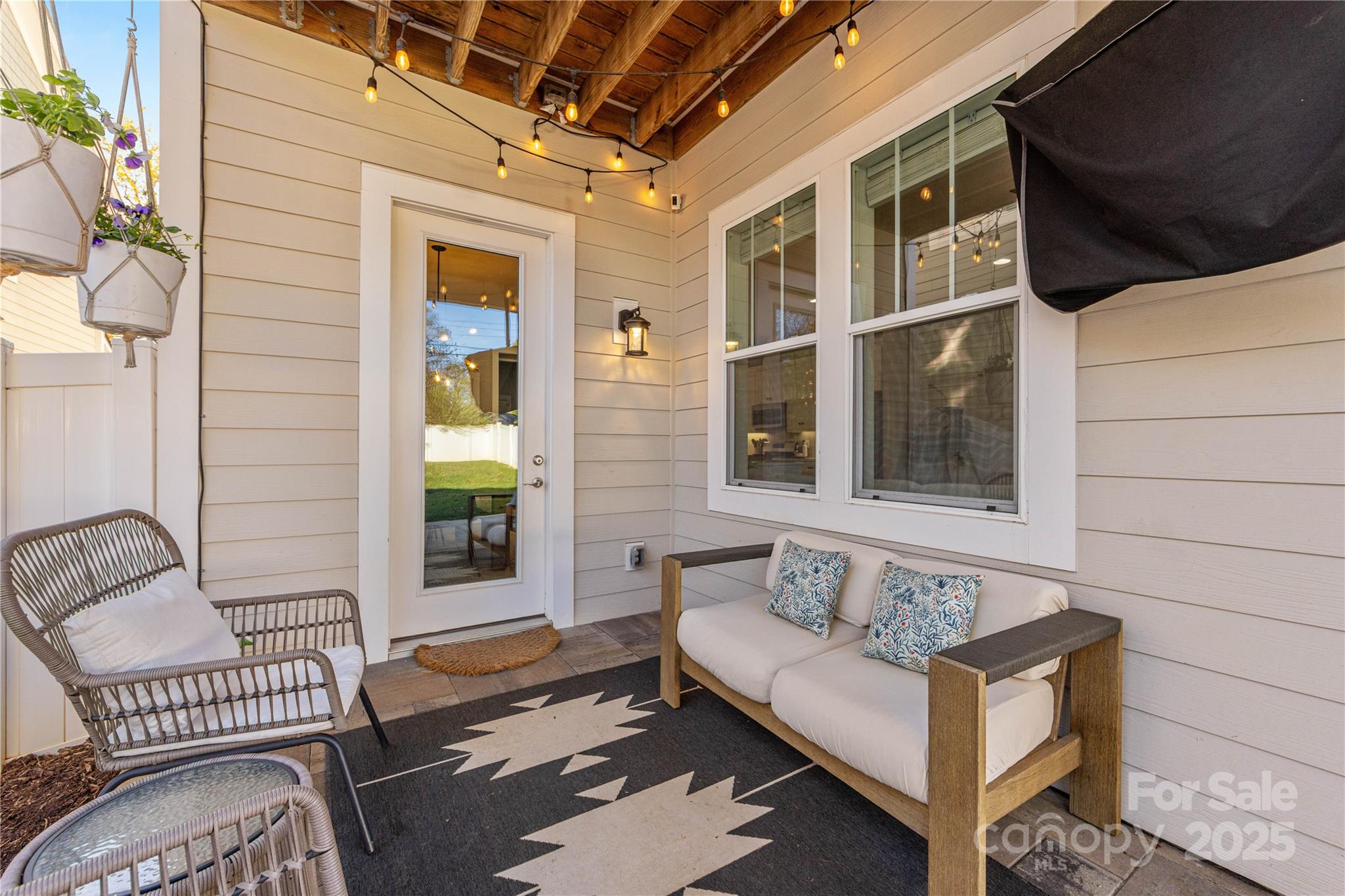 5207 Valley Stream Road