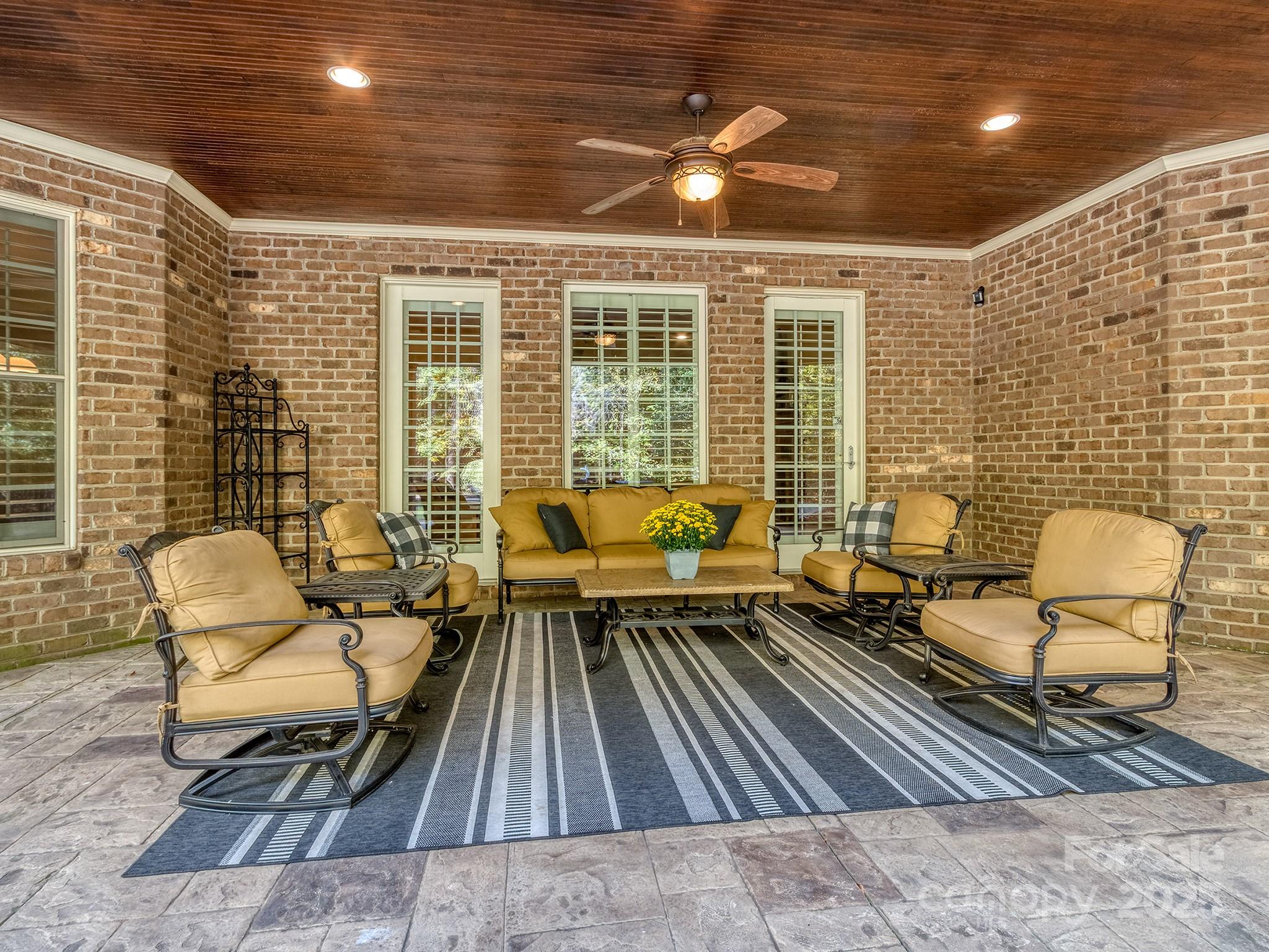 5554 Meadow Haven Lane