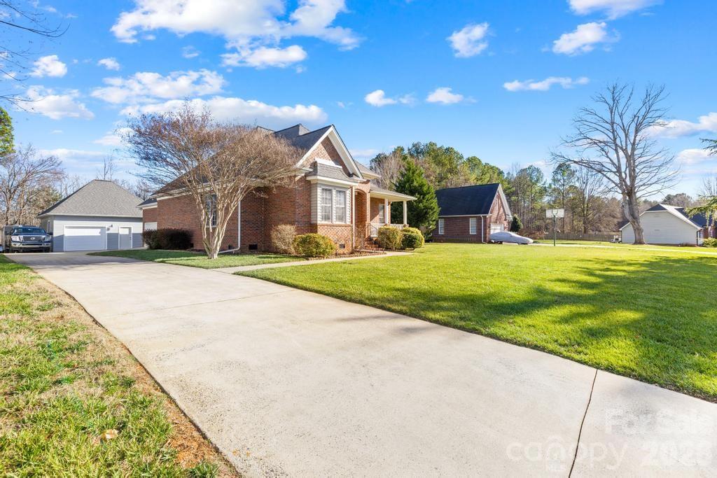 5244 Hickory Knoll Lane