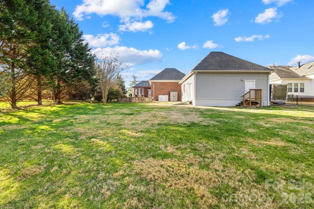 5244 Hickory Knoll Lane