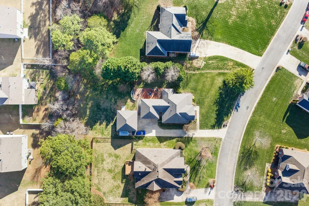 5244 Hickory Knoll Lane