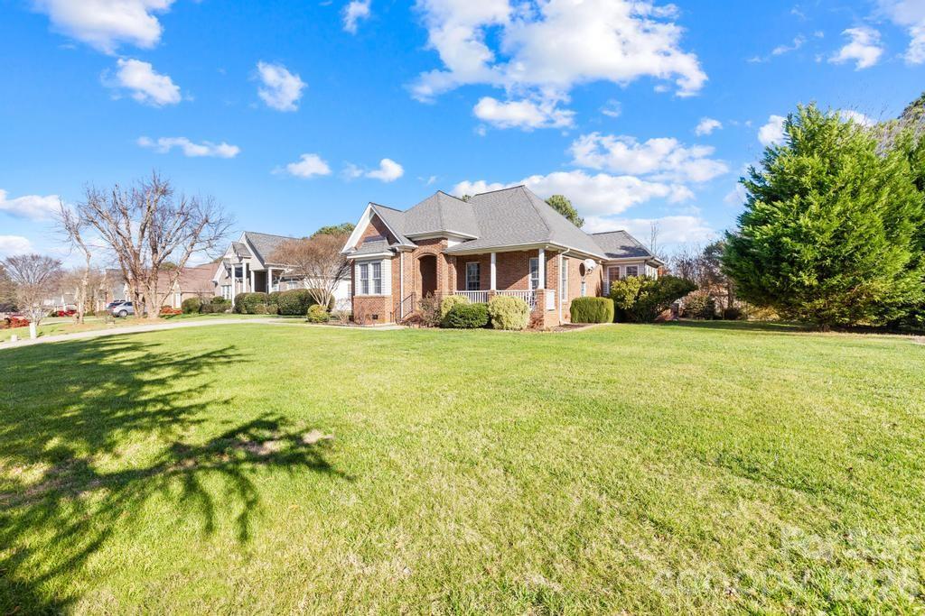 5244 Hickory Knoll Lane