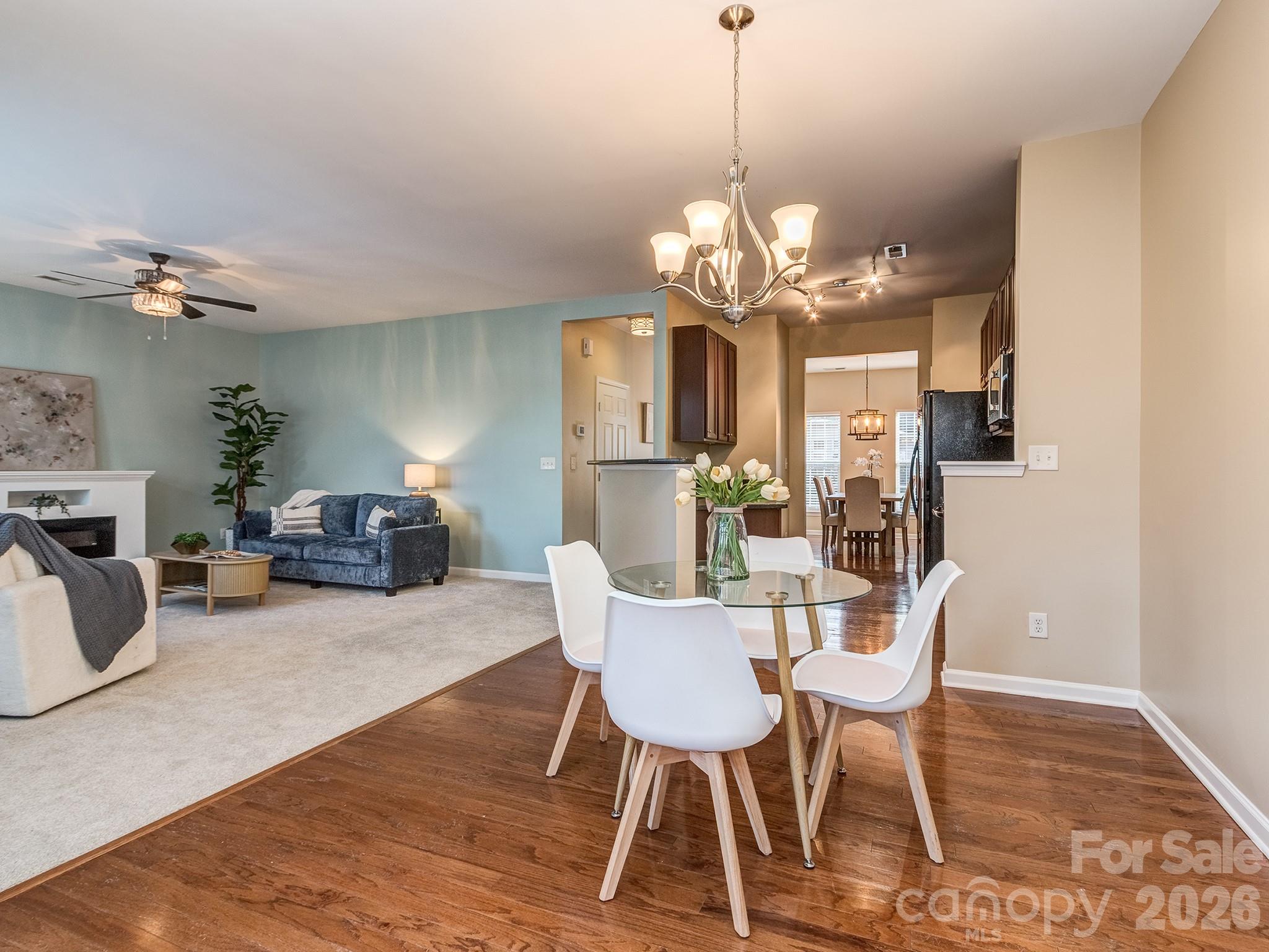 5922 Union Pacific Avenue