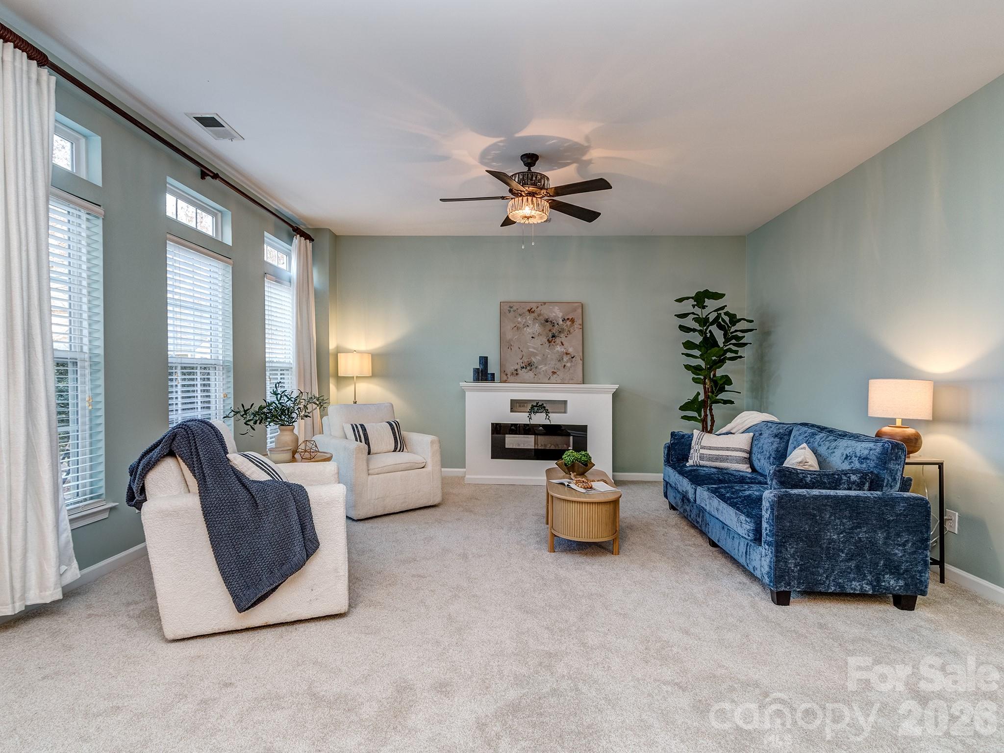 5922 Union Pacific Avenue