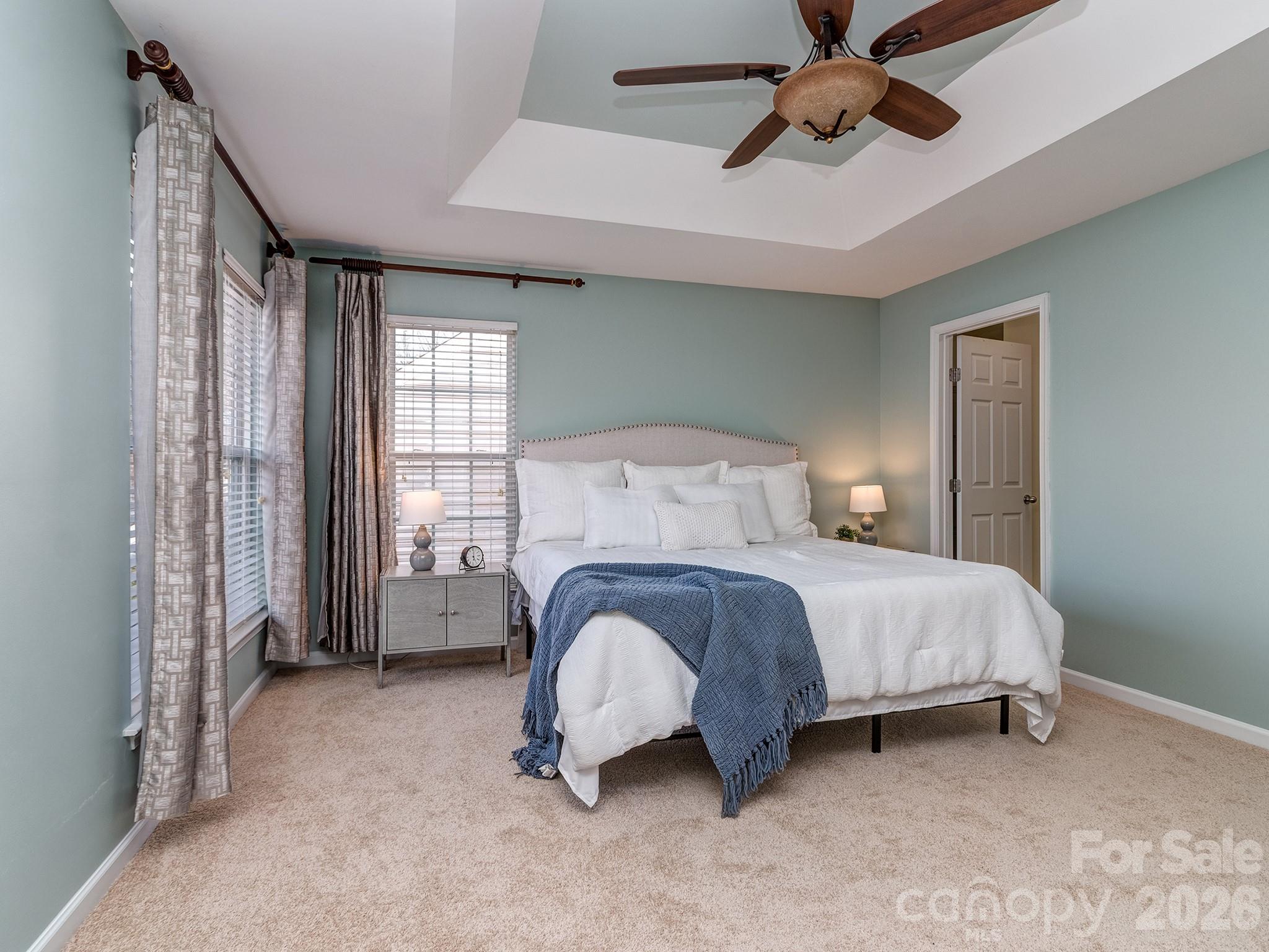 5922 Union Pacific Avenue