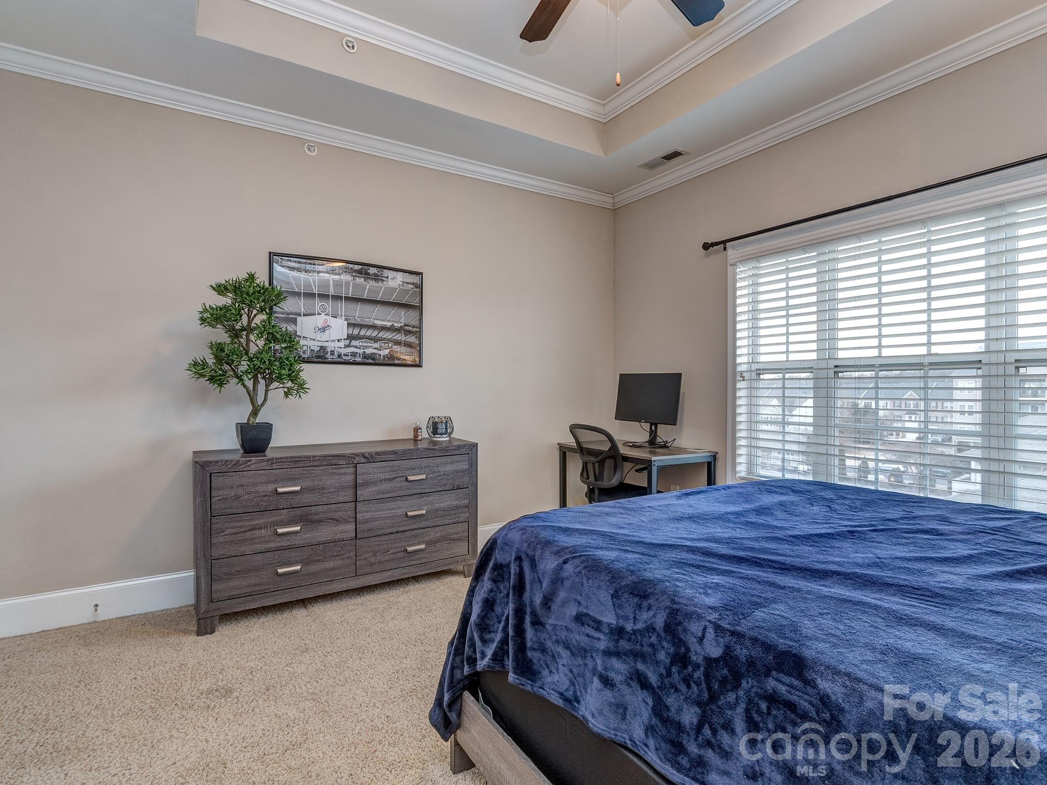 6605 Central Pacific Avenue Unit: 402