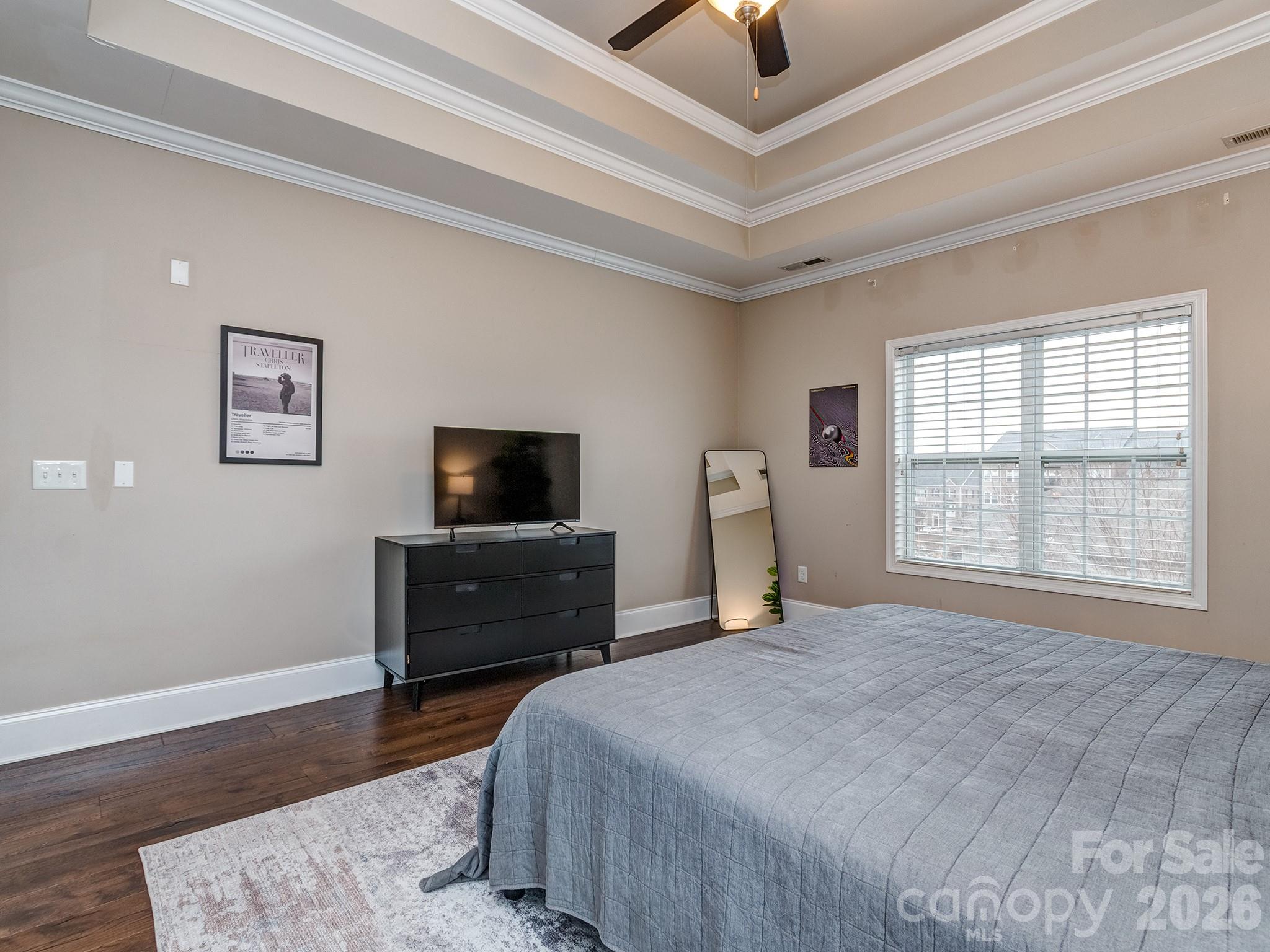 6605 Central Pacific Avenue Unit: 402