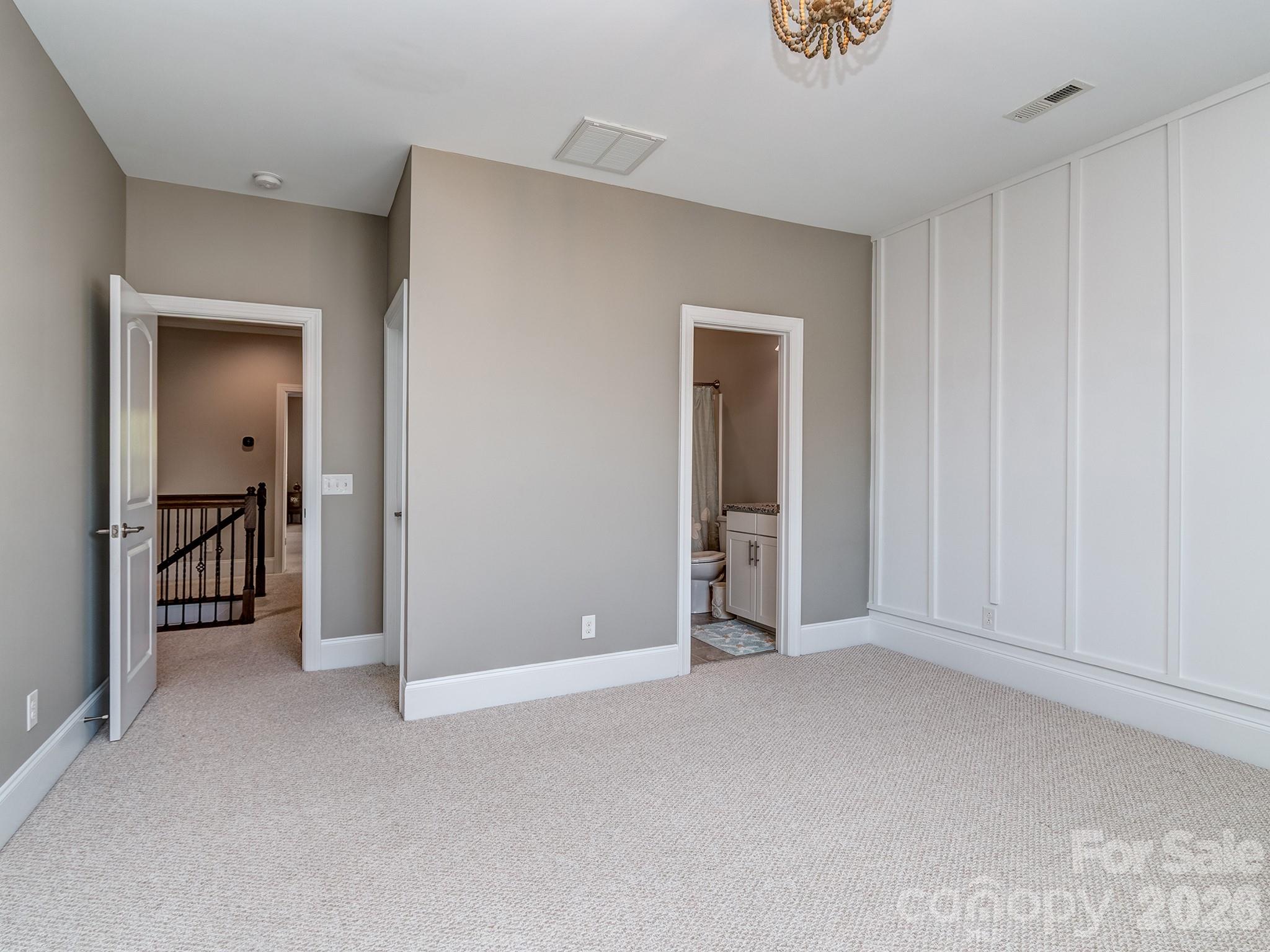 6028 Union Pacific Avenue