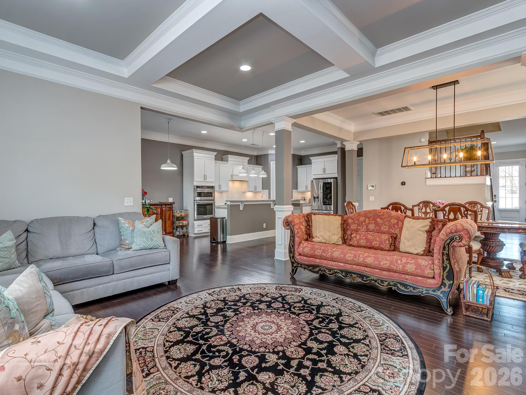 6028 Union Pacific Avenue