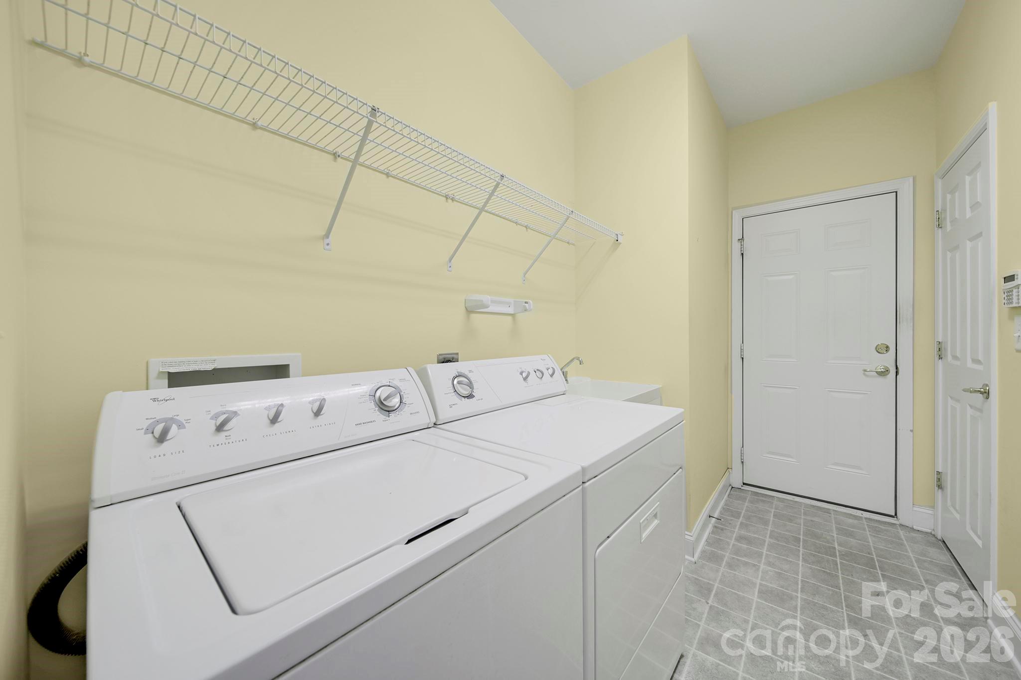 901 Platinum Drive
