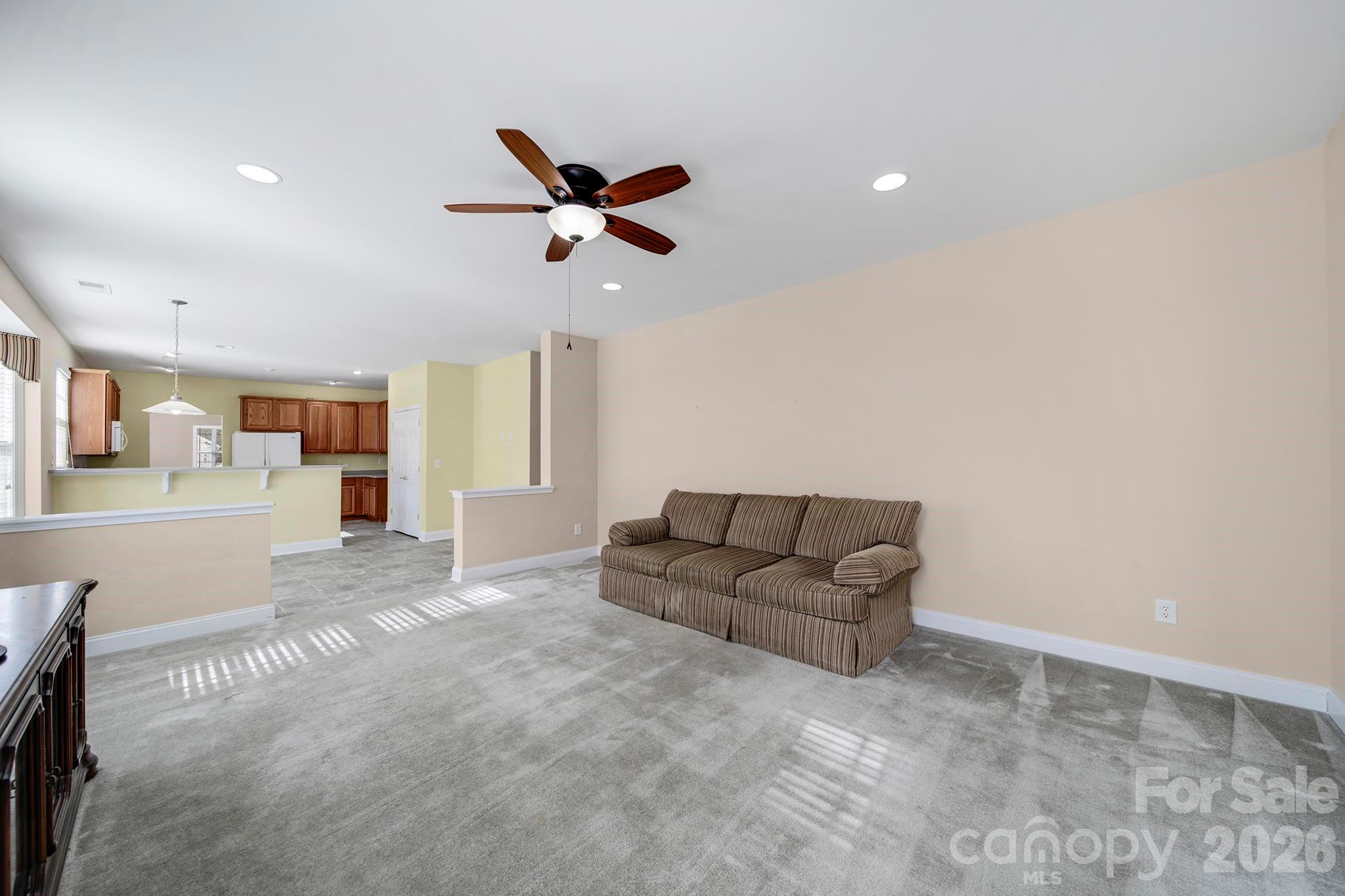 901 Platinum Drive