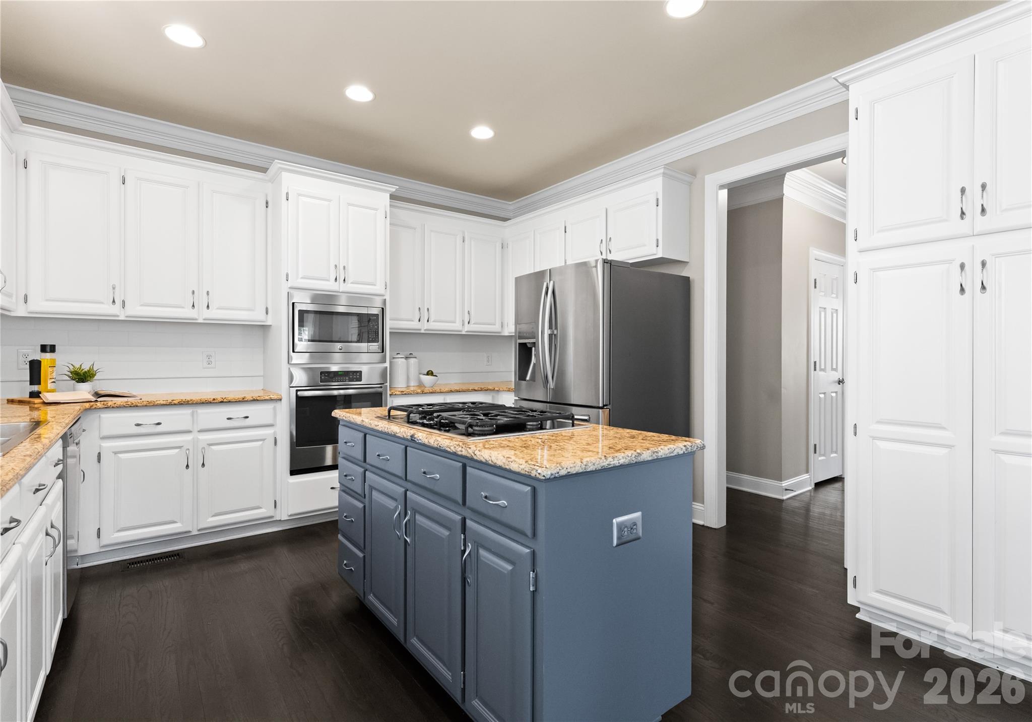 6612 Saunton Court