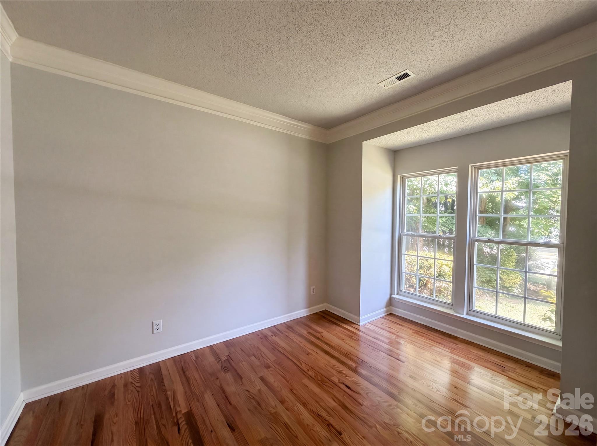 2916 Pinewood Hill Drive