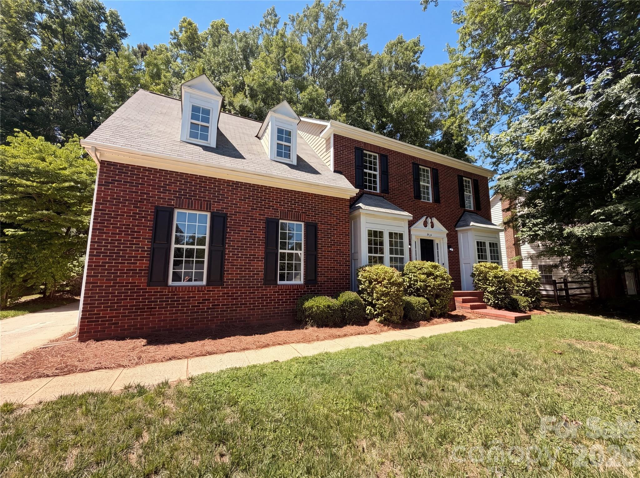 2916 Pinewood Hill Drive